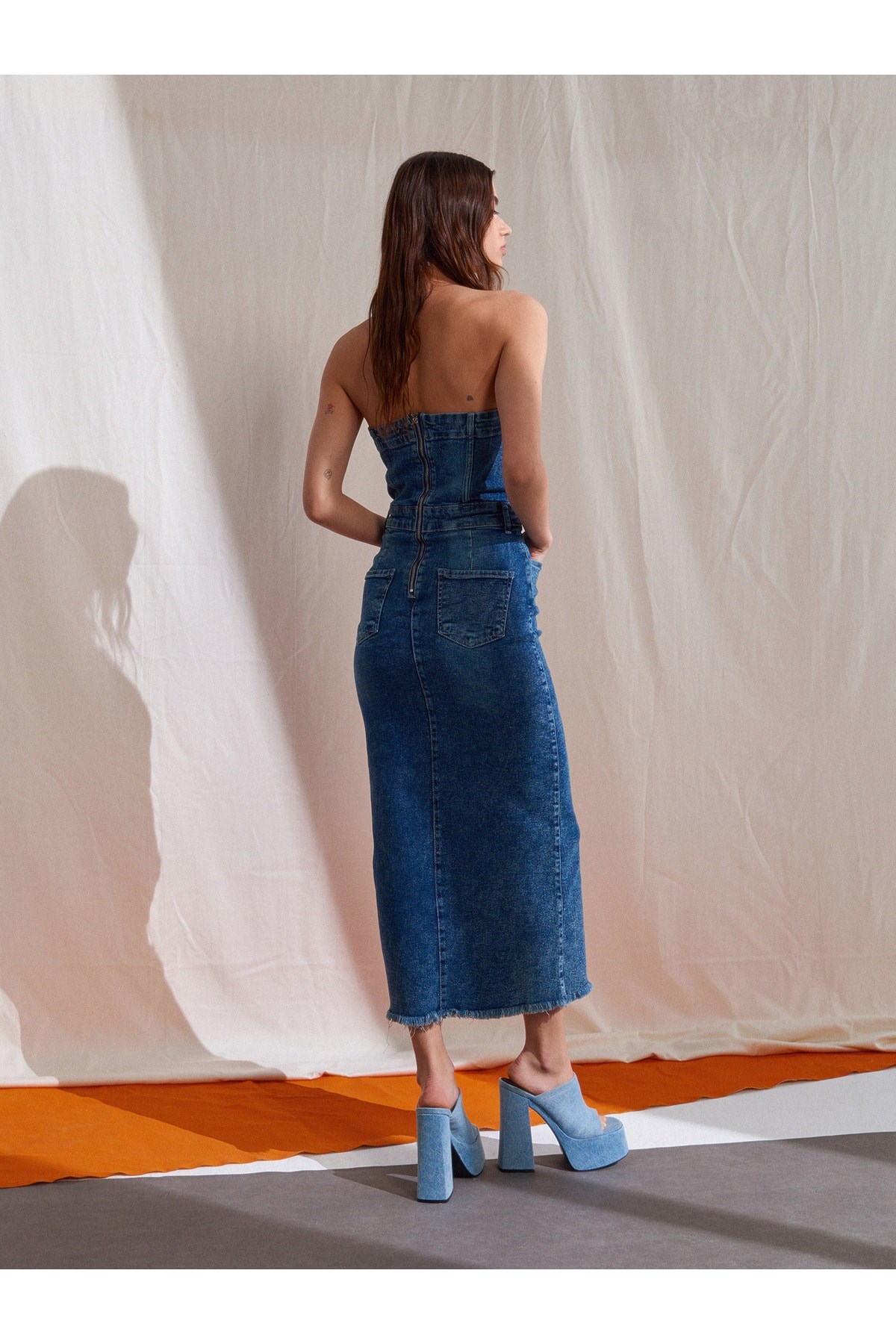90511-kar-yikama-straplez-denim-elbise-2-4ce1.jpg