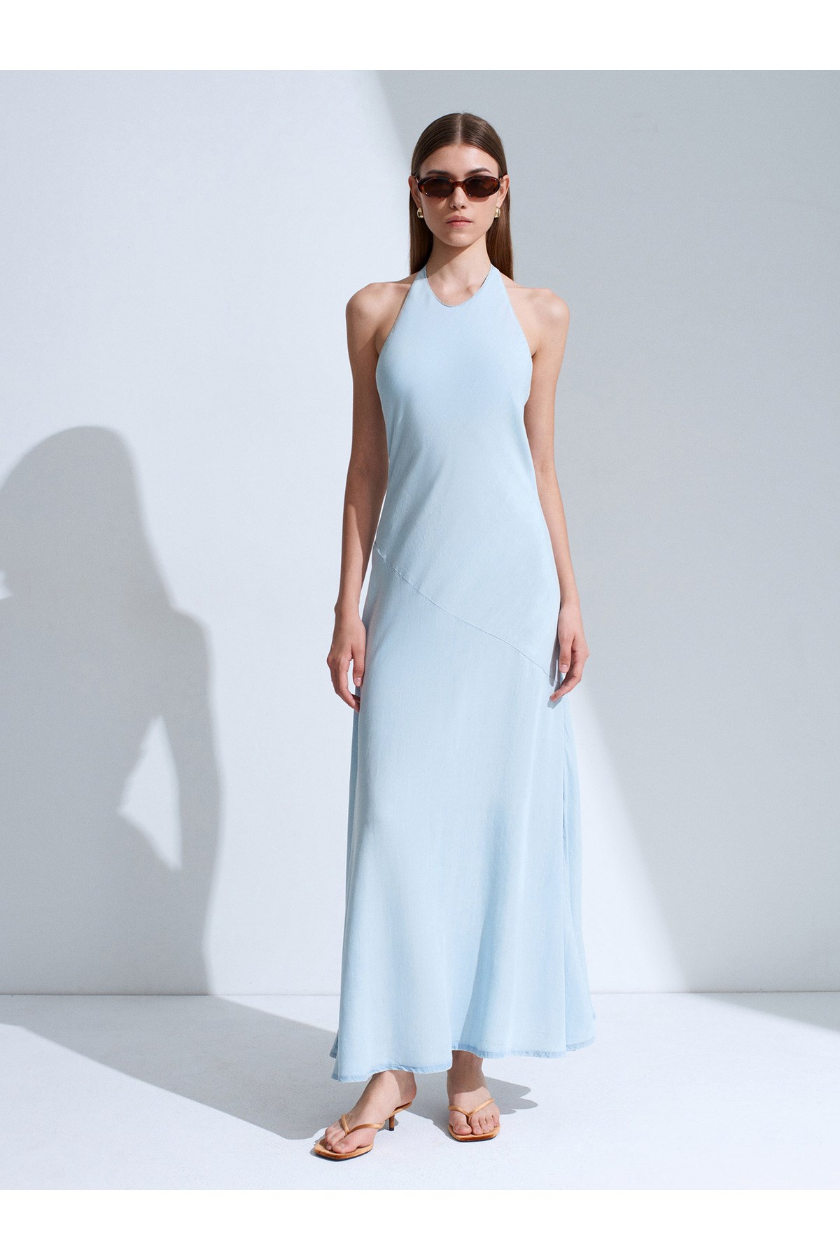 90586-100-lyocell-halter-yaka-elbise-m--9913-.jpg