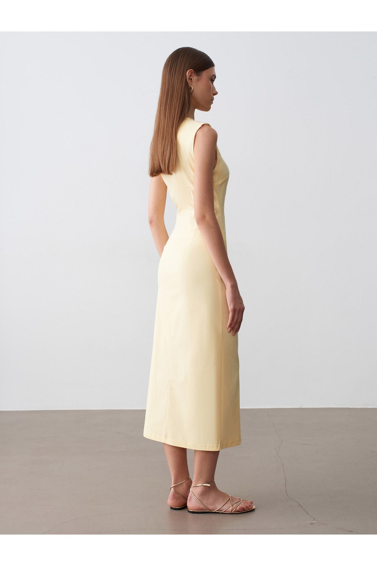 91704-yirtmac-detayli-midi-elbise-acik-12c-1a.jpg
