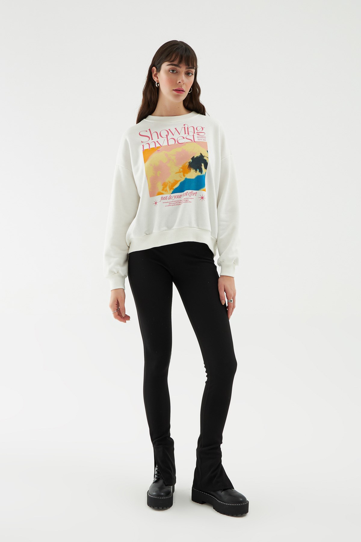 baskili-oversize-sweatshirt-beyaz-493408.jpg