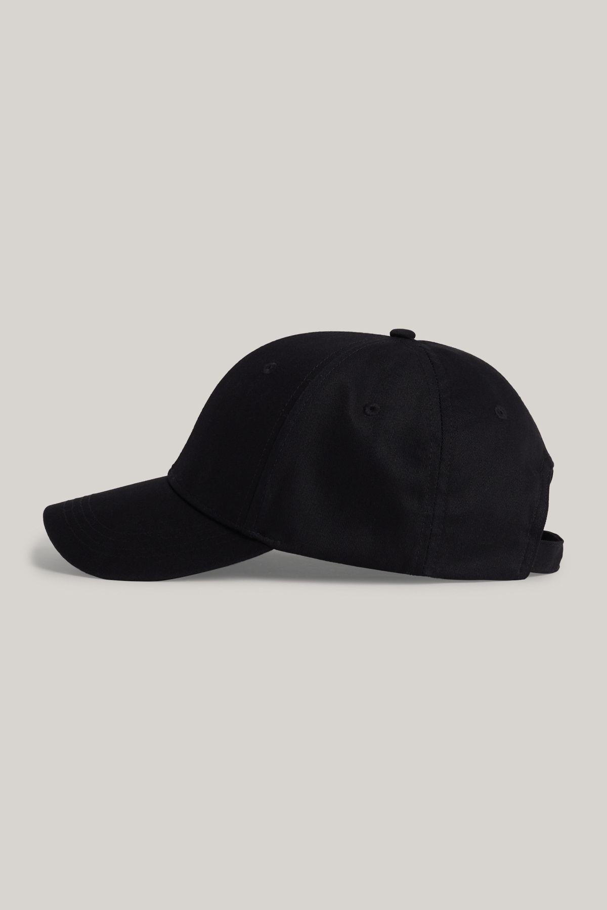 bb-cap-f4fee0.jpg