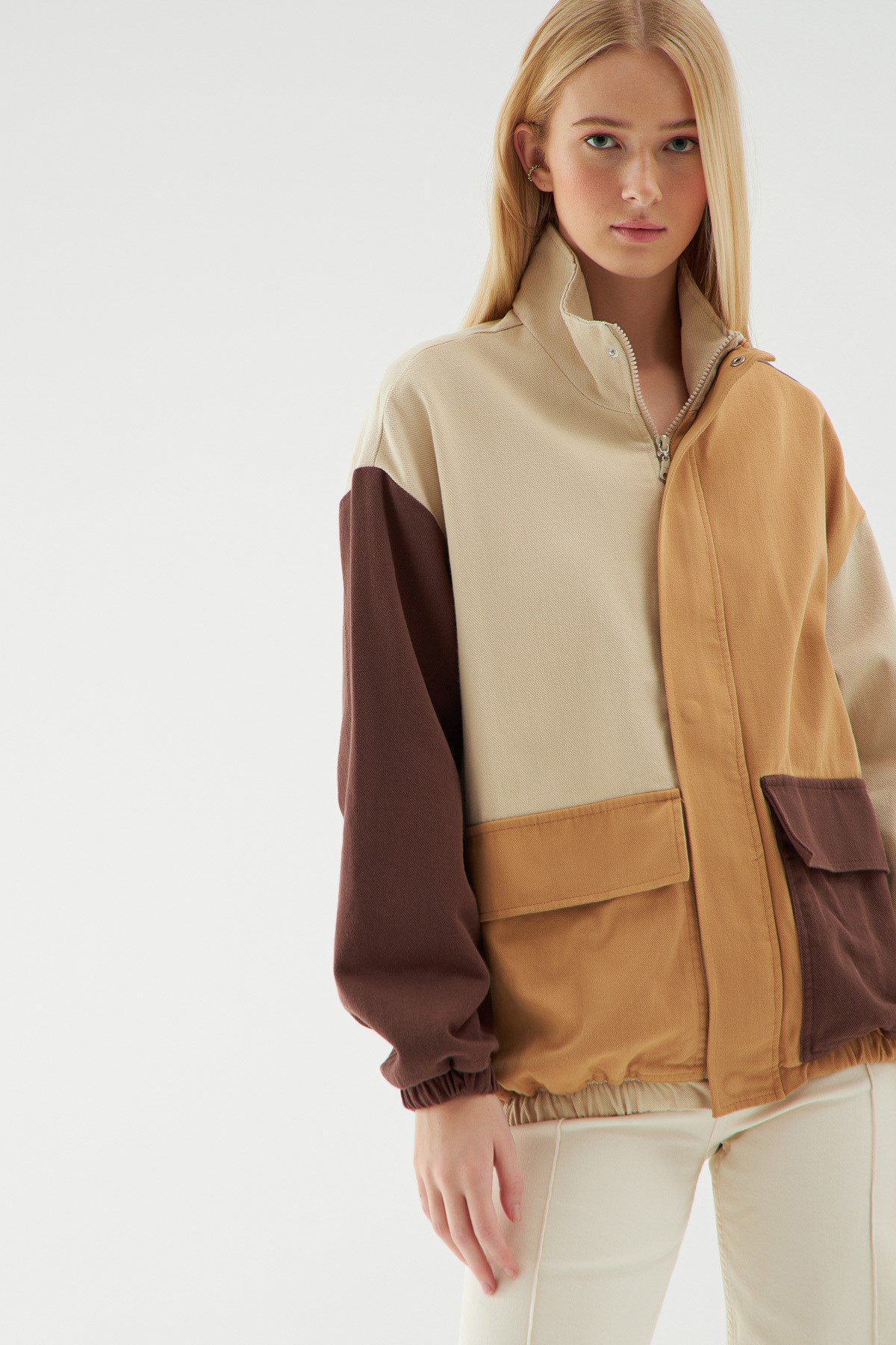 beli-lastikli-gabardin-ceket-bej--49a4-.jpg