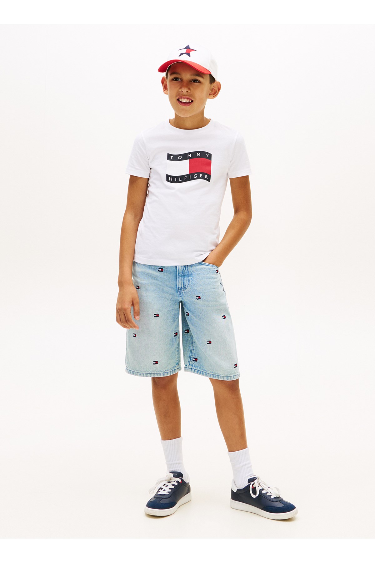 beyaz-erkek-cocuk-baskili-t-shirt-kb0k-3188b7.jpg