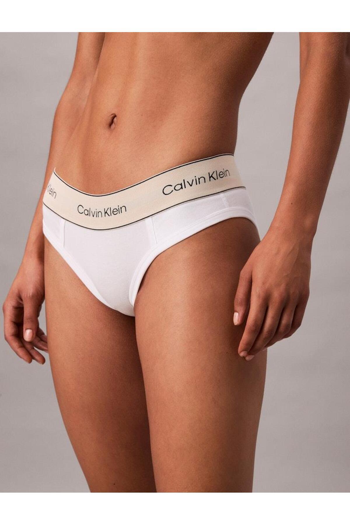 bikini-87c6f6.jpg