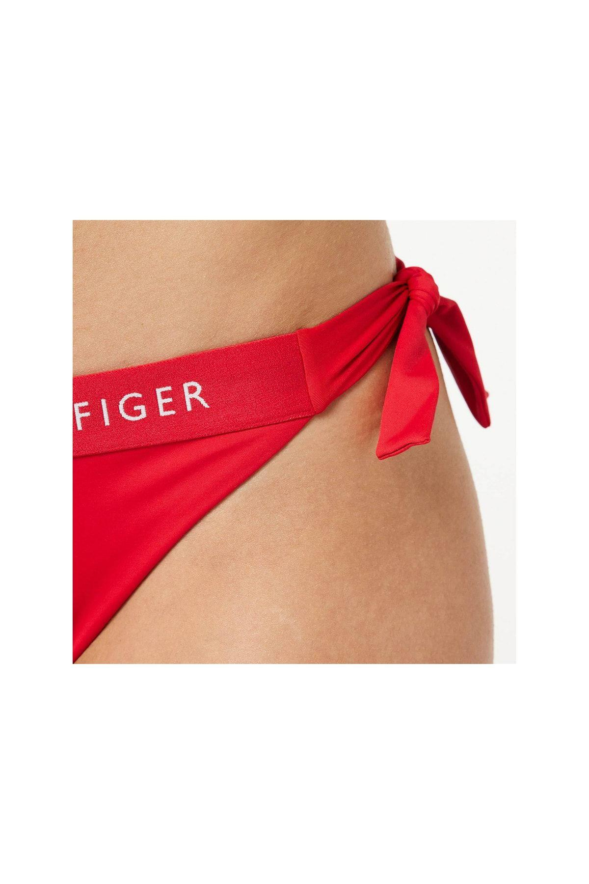 bikini-b1e91d.jpg