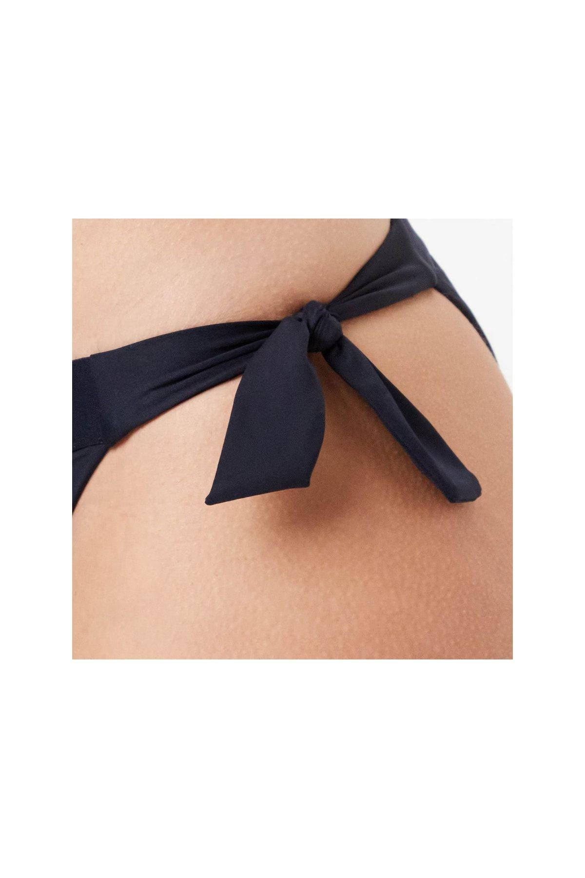 bikini-d482c1.jpg