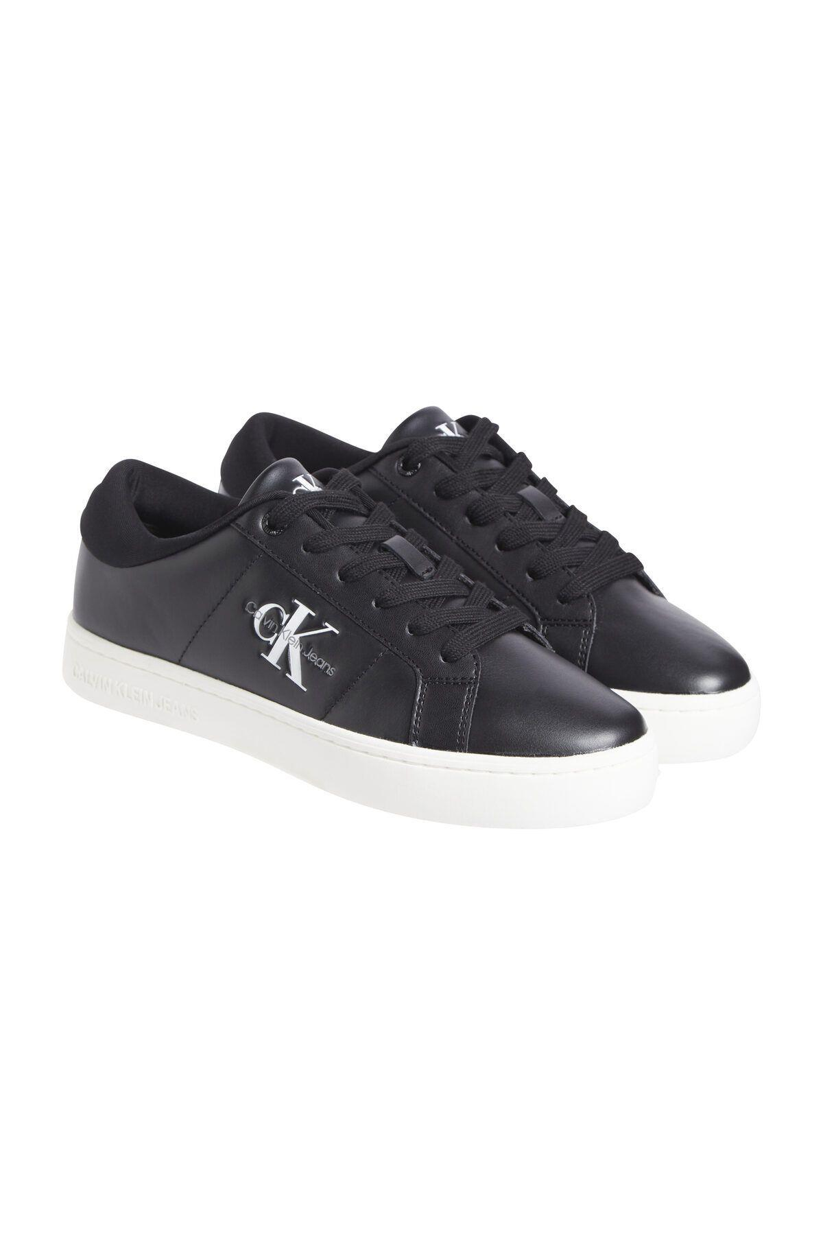 black-low-top-yw0yw01444-53de7f.jpg
