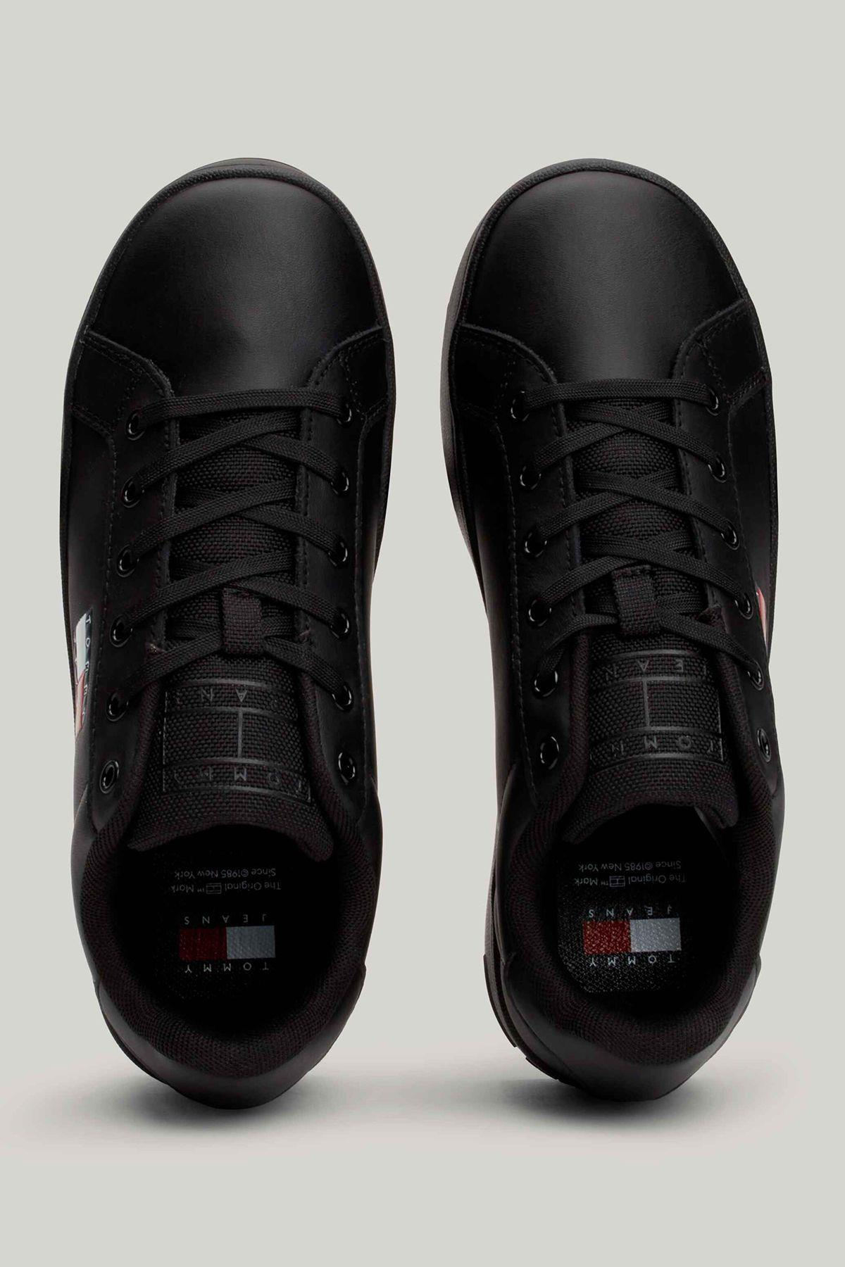 black-sneaker-for-kadin-kiz-70-e22.jpg