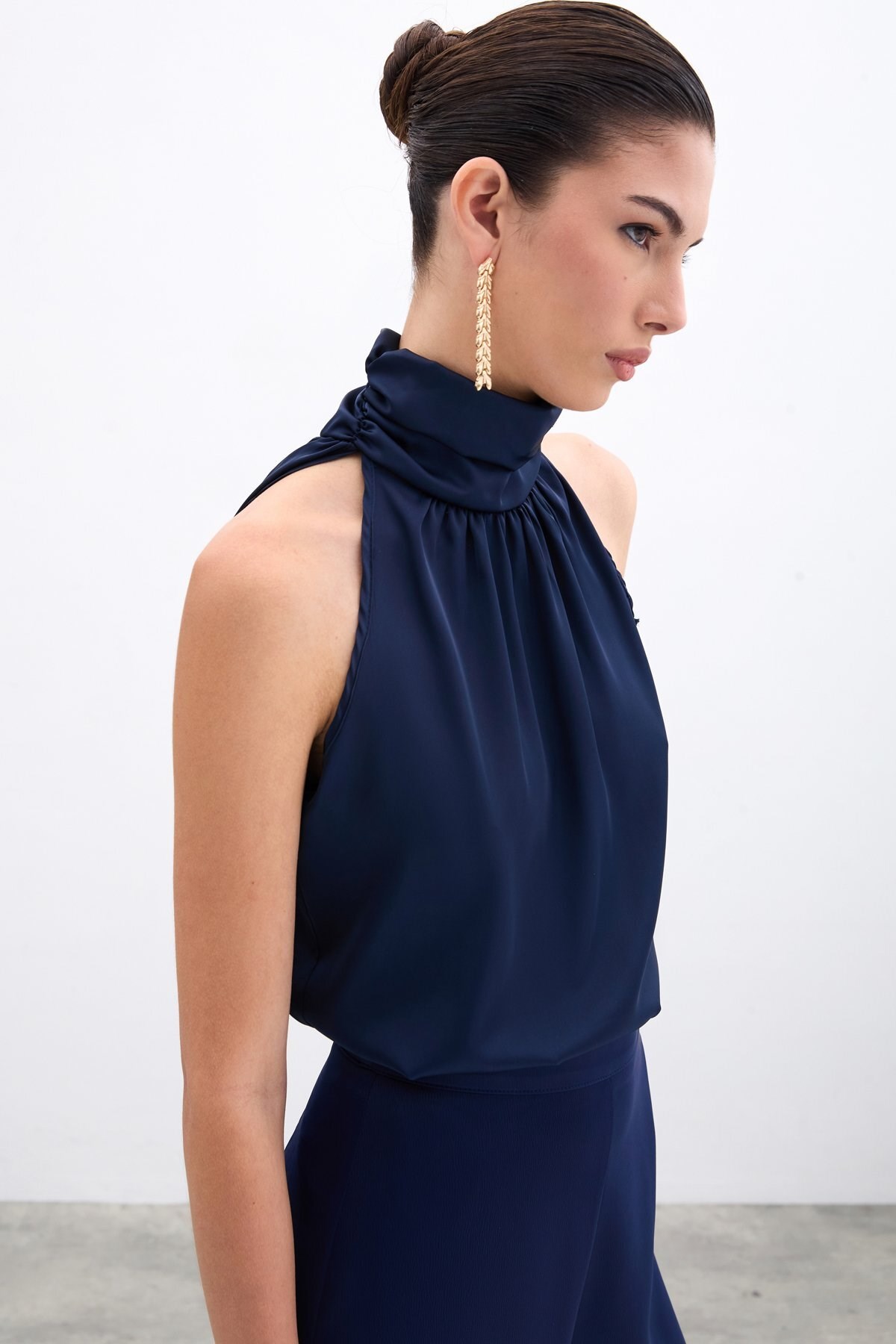 bogazli-kolsuz-bluz-lacivert-51-115.jpg