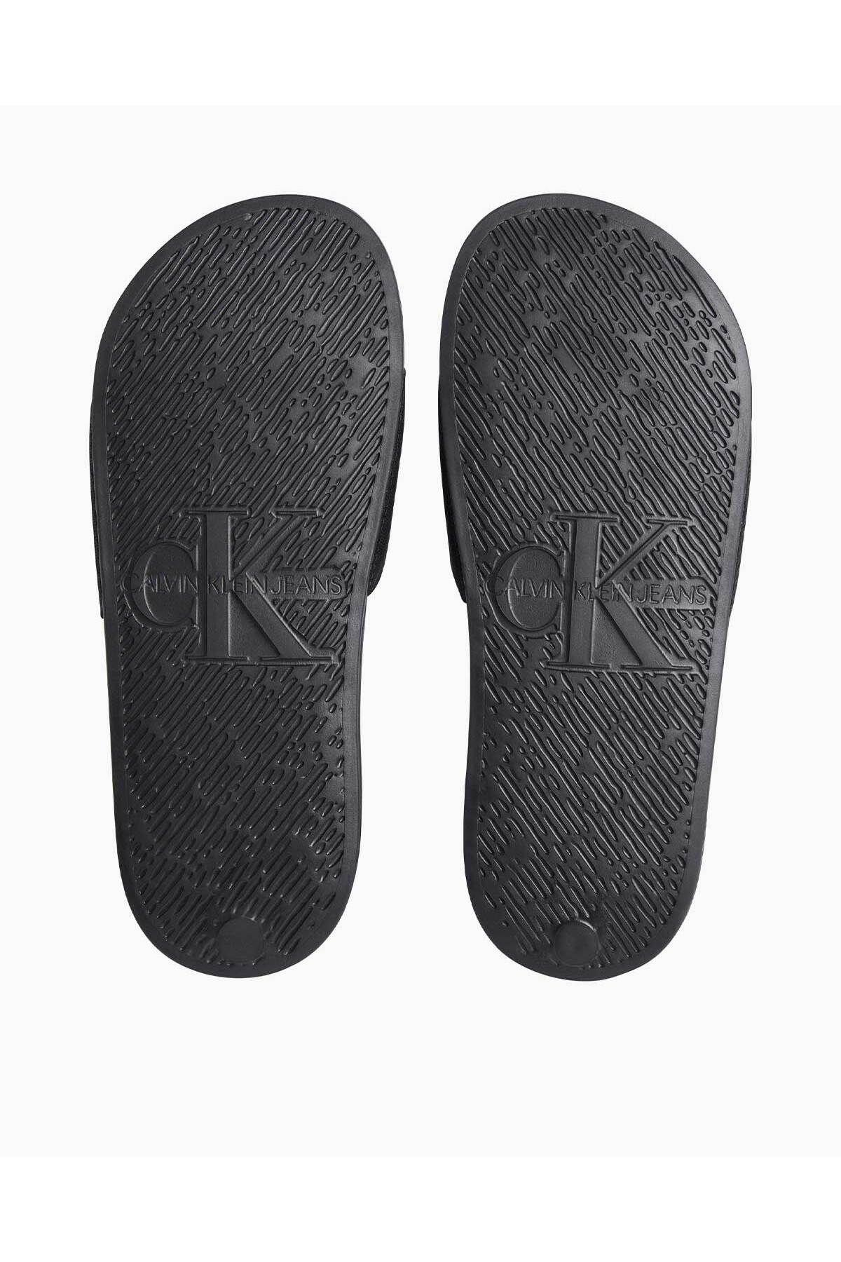 calvin-klein-slide-monogram-flip-flops--4bed-.jpg