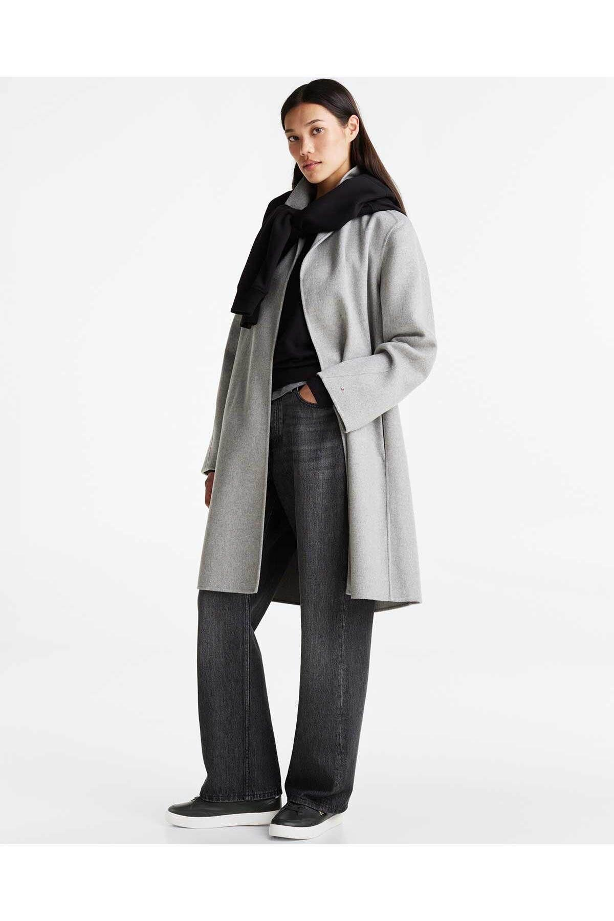 chic-court-sneaker-e1-446.jpg