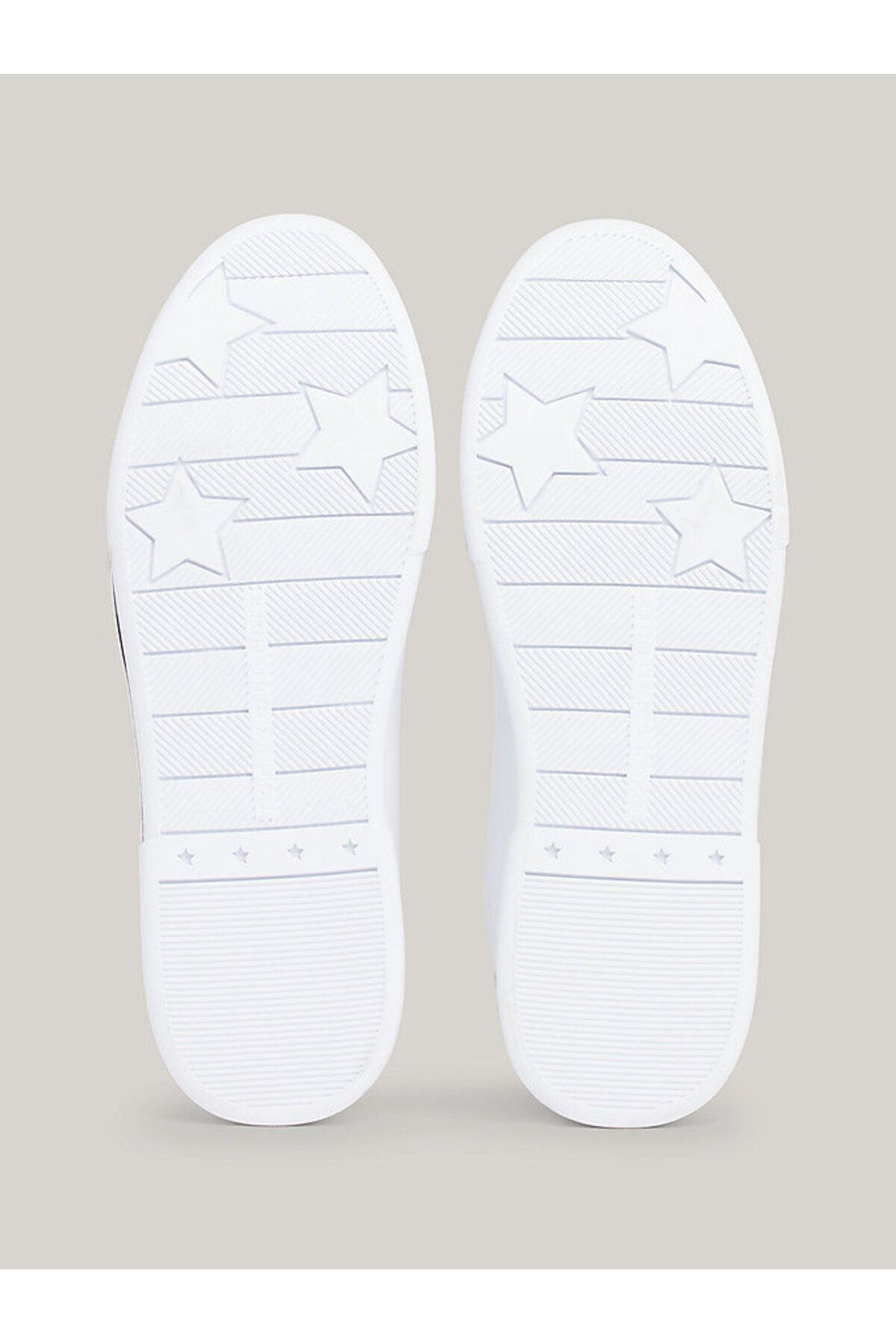 chique-court-sneaker-2a6c48.jpg