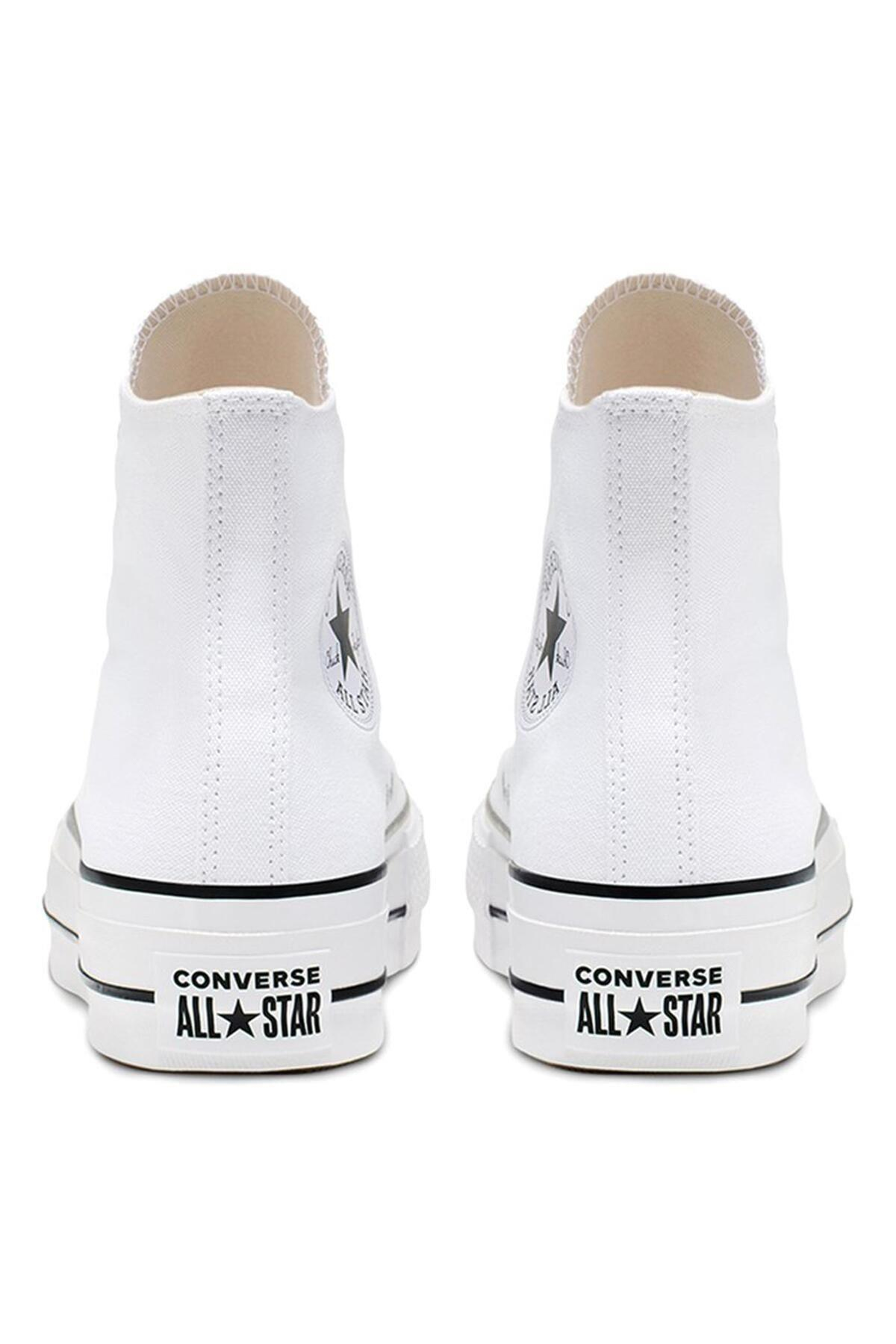 chuck-taylor-all-star-platform-canvas--4aa-4b.jpg