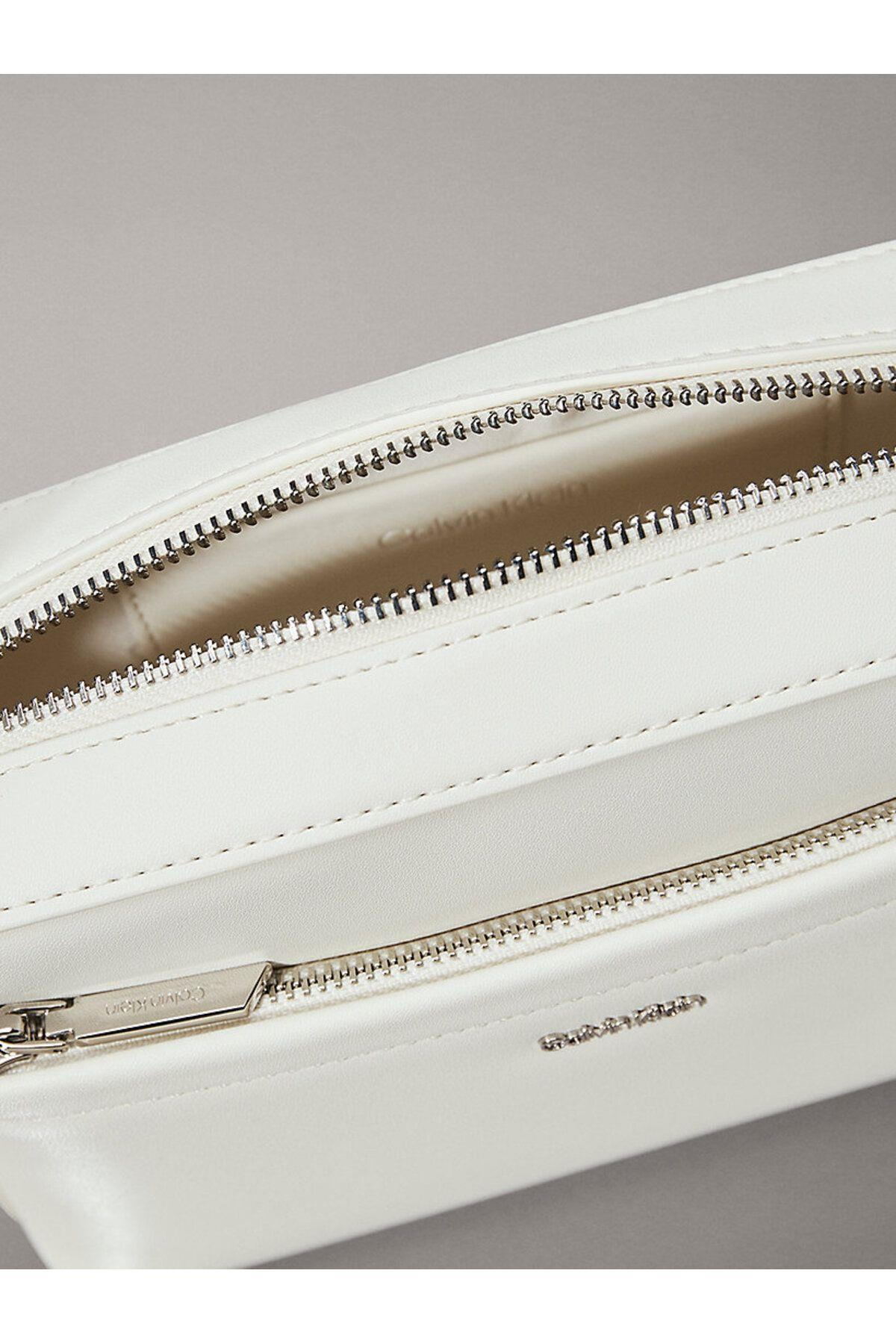 ck-must-convertible-camera-bag-3-d2a4.jpg