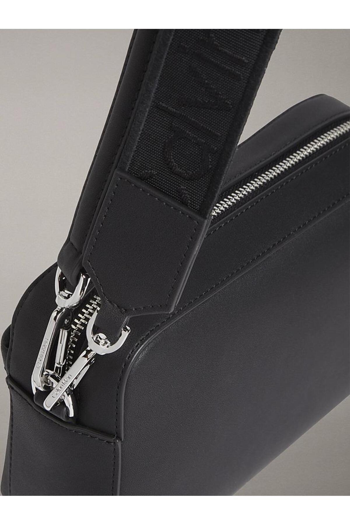 ck-must-dbl-straps-camera-bag-w-80ad5c.jpg