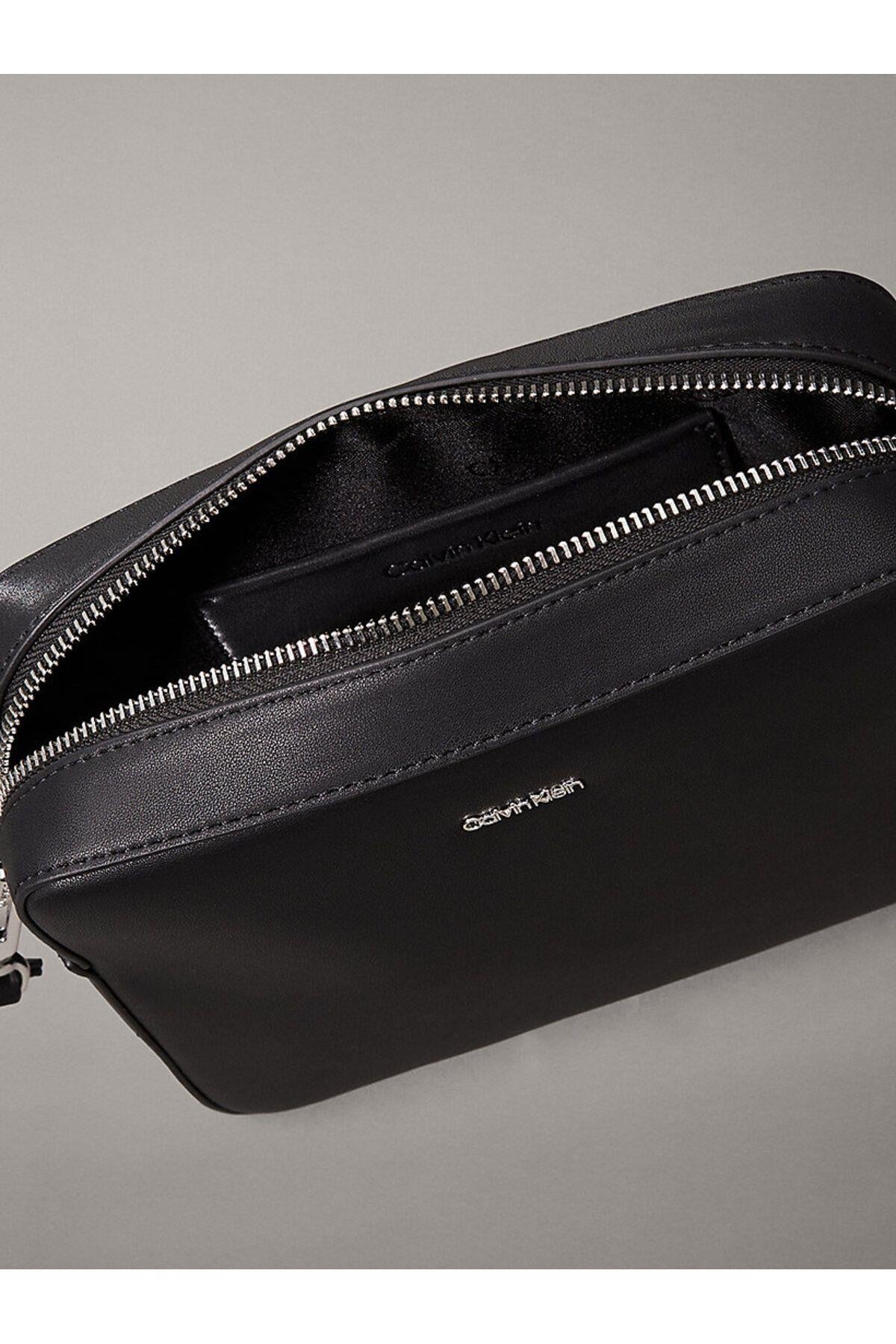 ck-must-small-camera-bag-f-6095.jpg