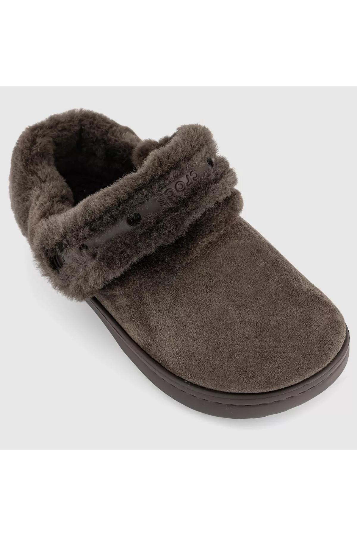 classic-unfurgettable-suede-clogs-espr-bf3db9.jpg
