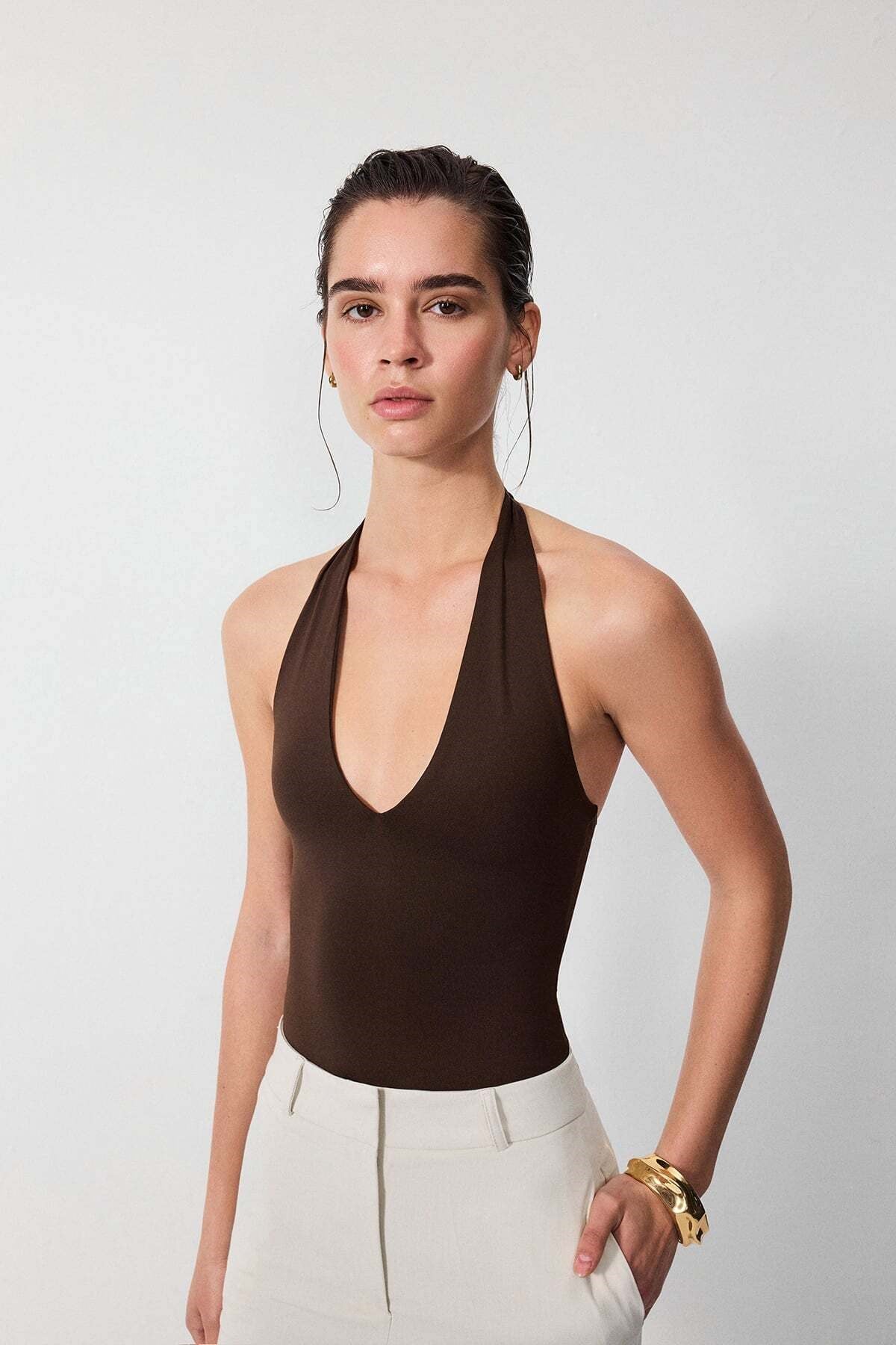 derin-v-yaka-bodysuit-15-86f.jpg