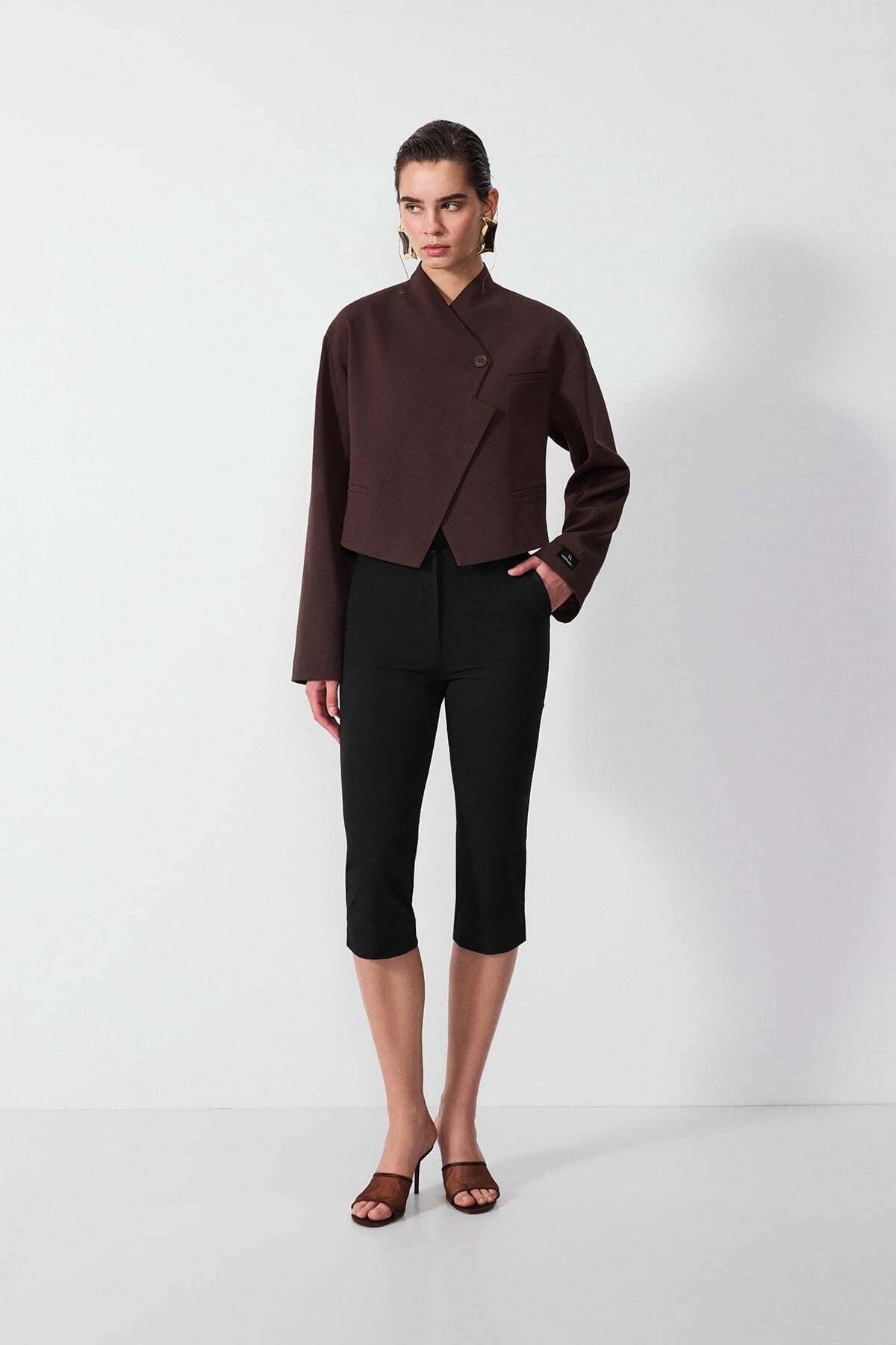 diagonal-crop-blazer-ceket-5-7e11.jpg