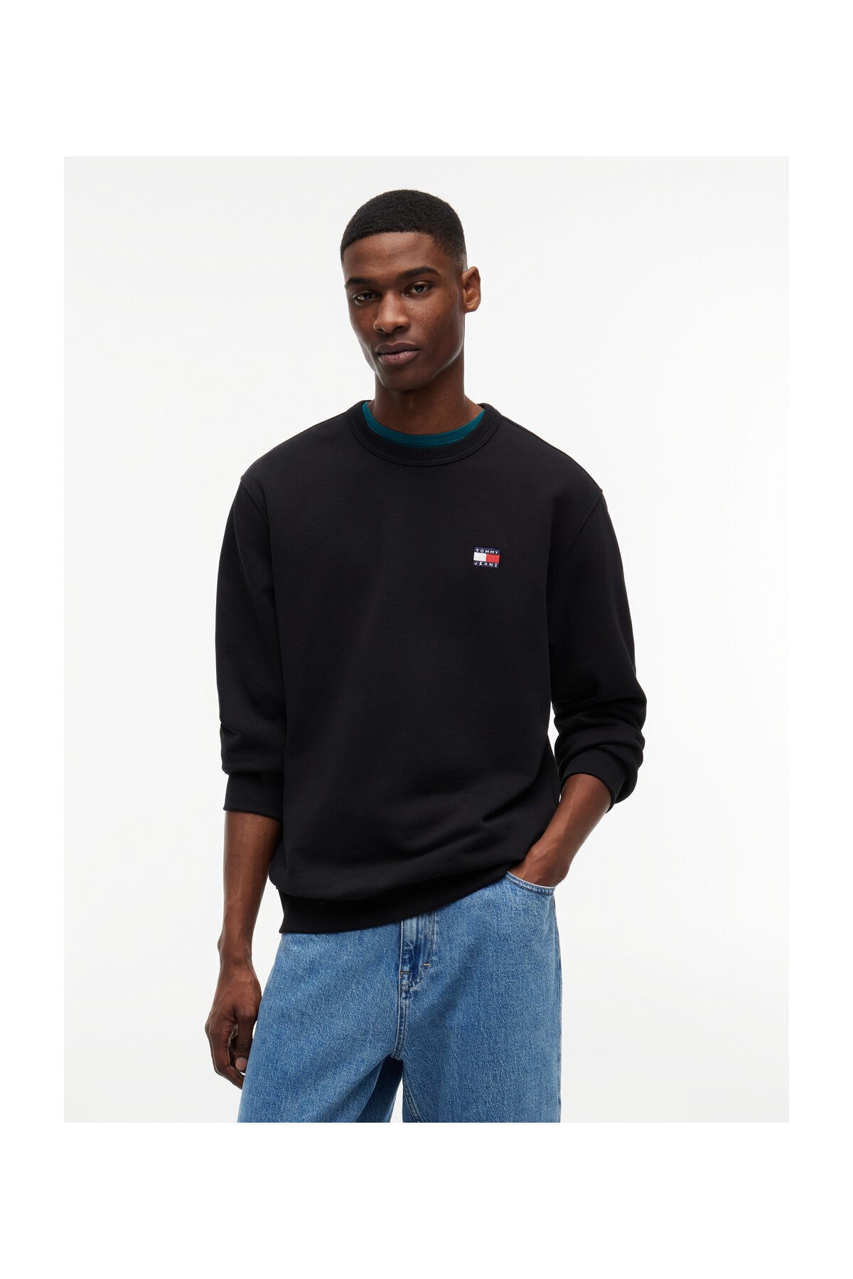 dm0dm21921-bds-l-tjm-reg-badge-crew-ht--17684.jpg