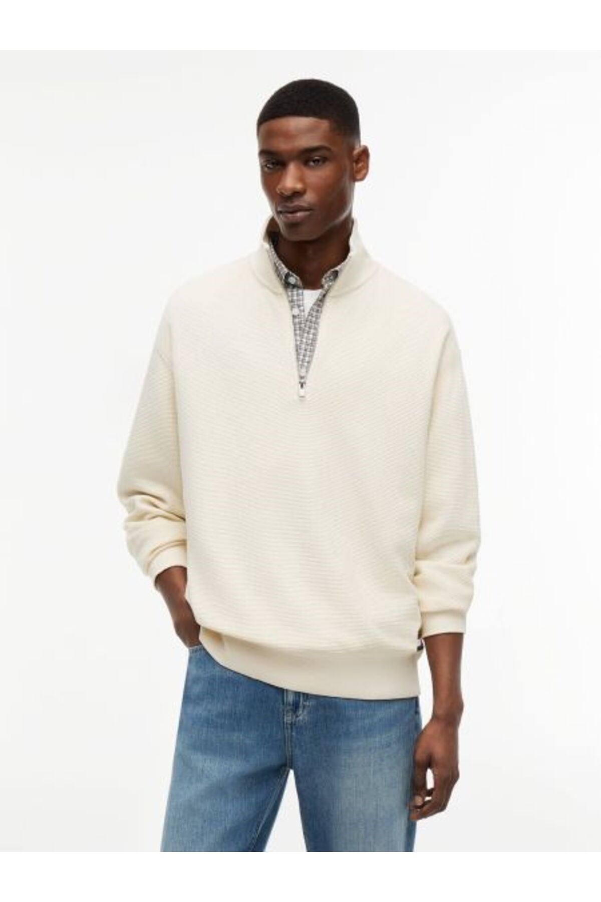 ekru-logolu-erkek-sweatshirt-dfa3fe.jpg