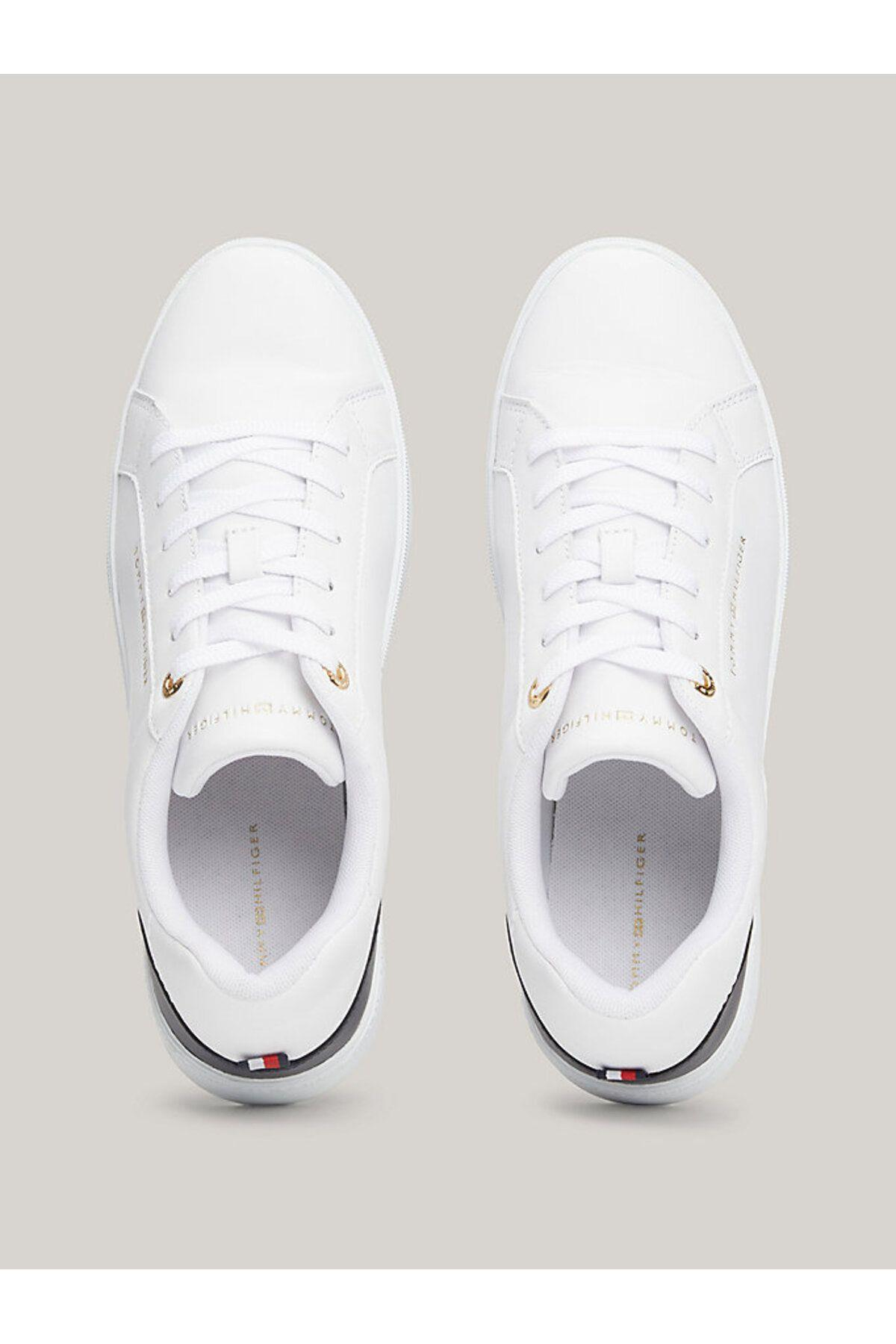 elevated-essential-court-sneaker-e01922.jpg