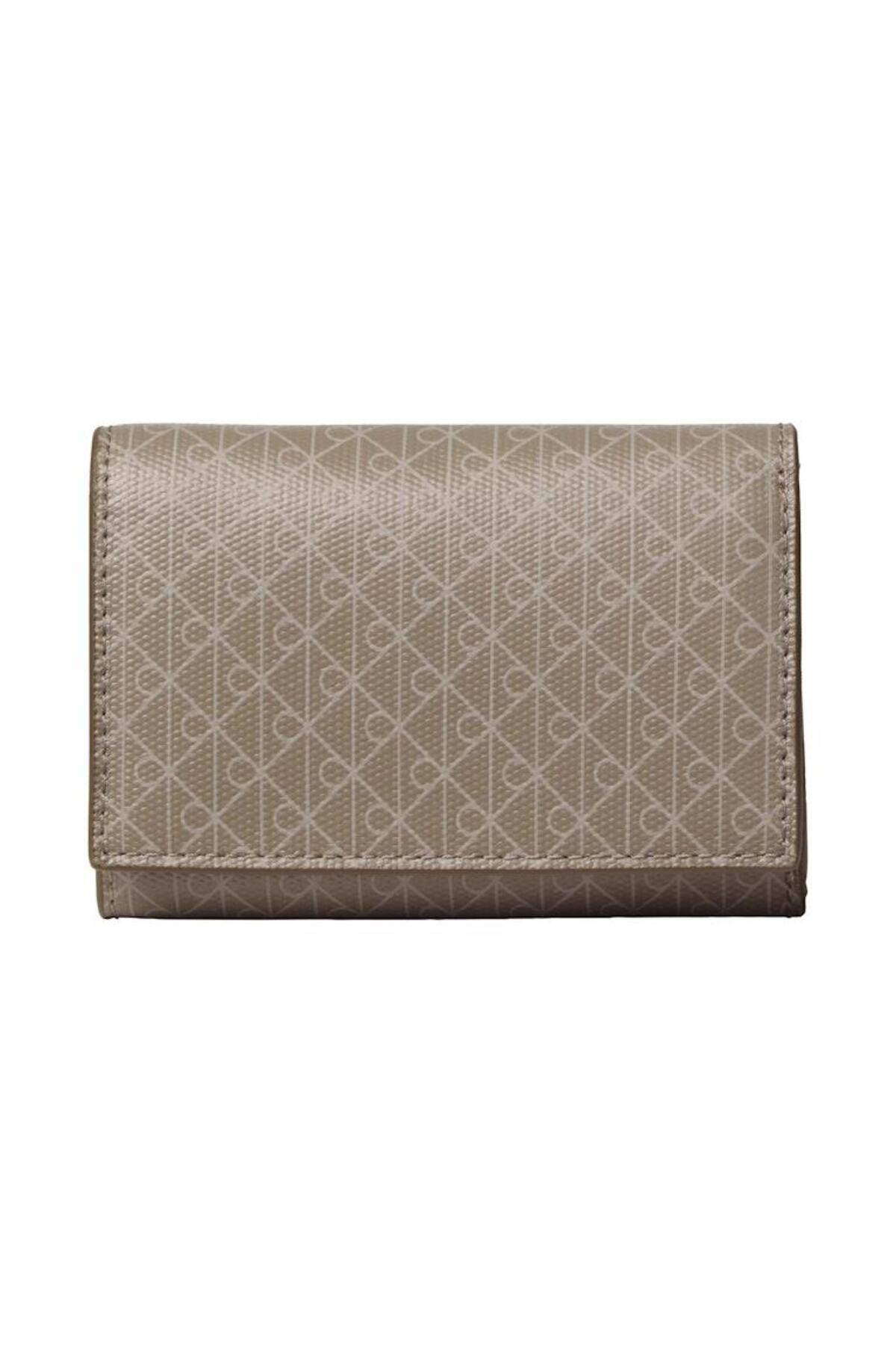 emblem-aop-trifold-w-zip-pocket-7d9a-4.jpg