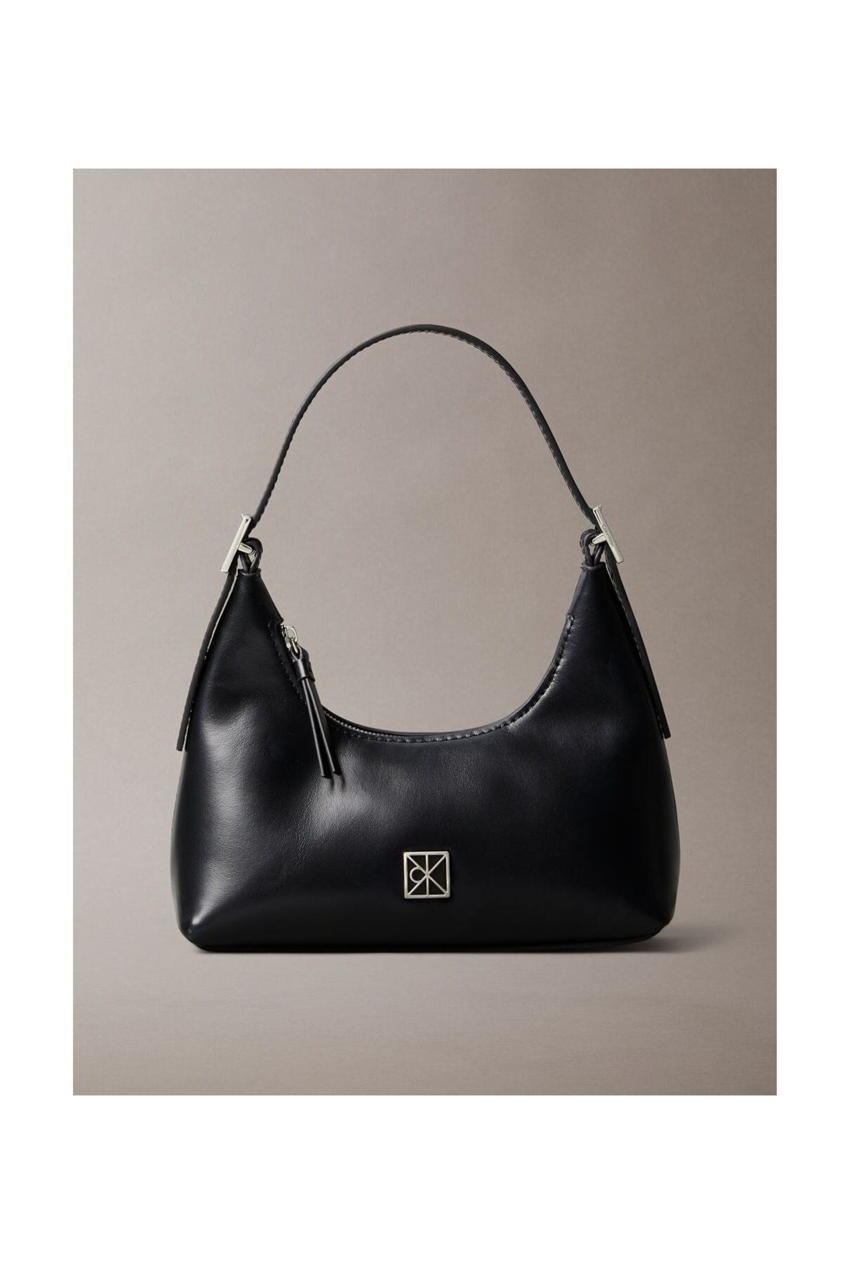 emblem-leather-mini-shoulder-b-e-4a21.jpg