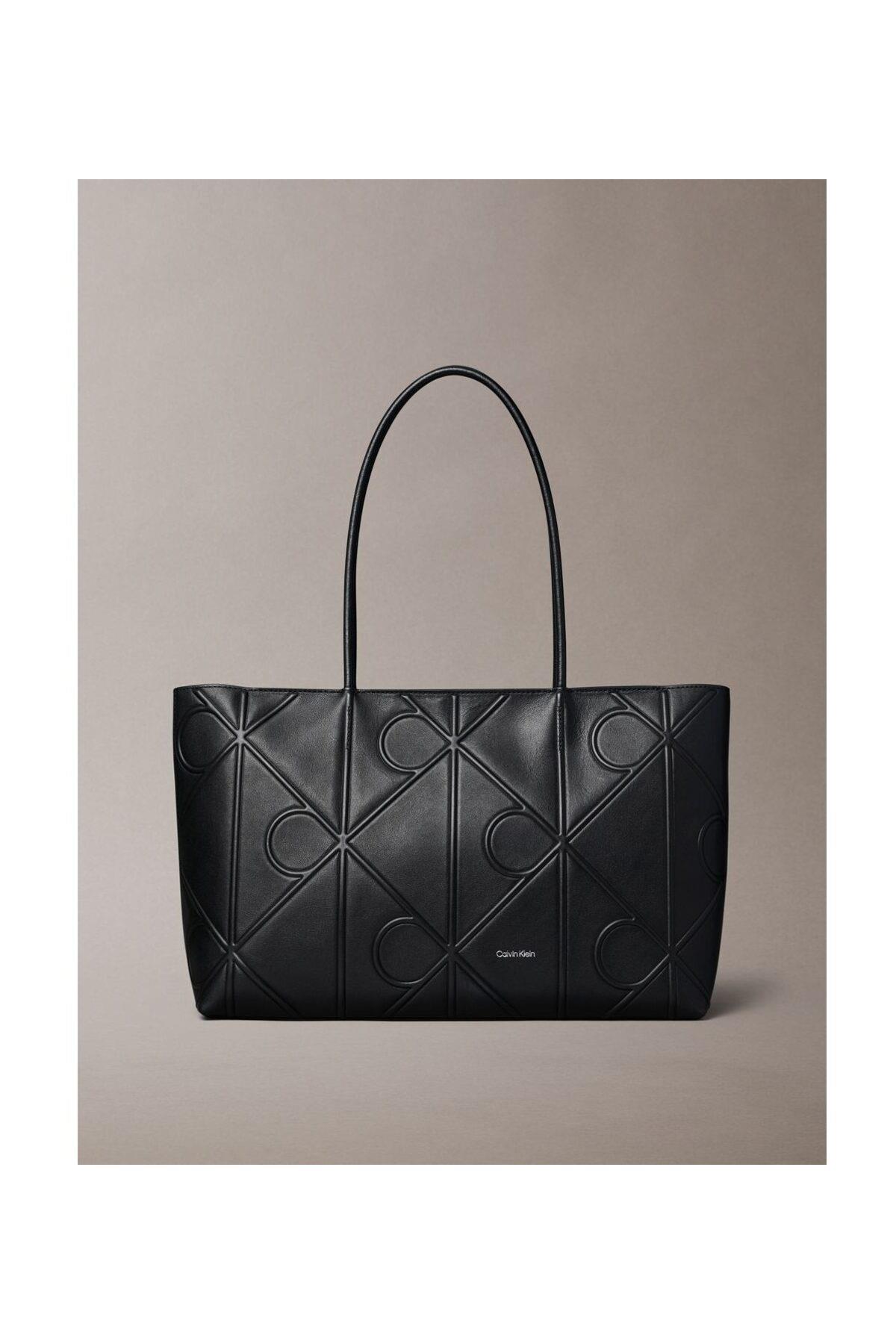 embossed-aop-leather-tote-6da-4e.jpg