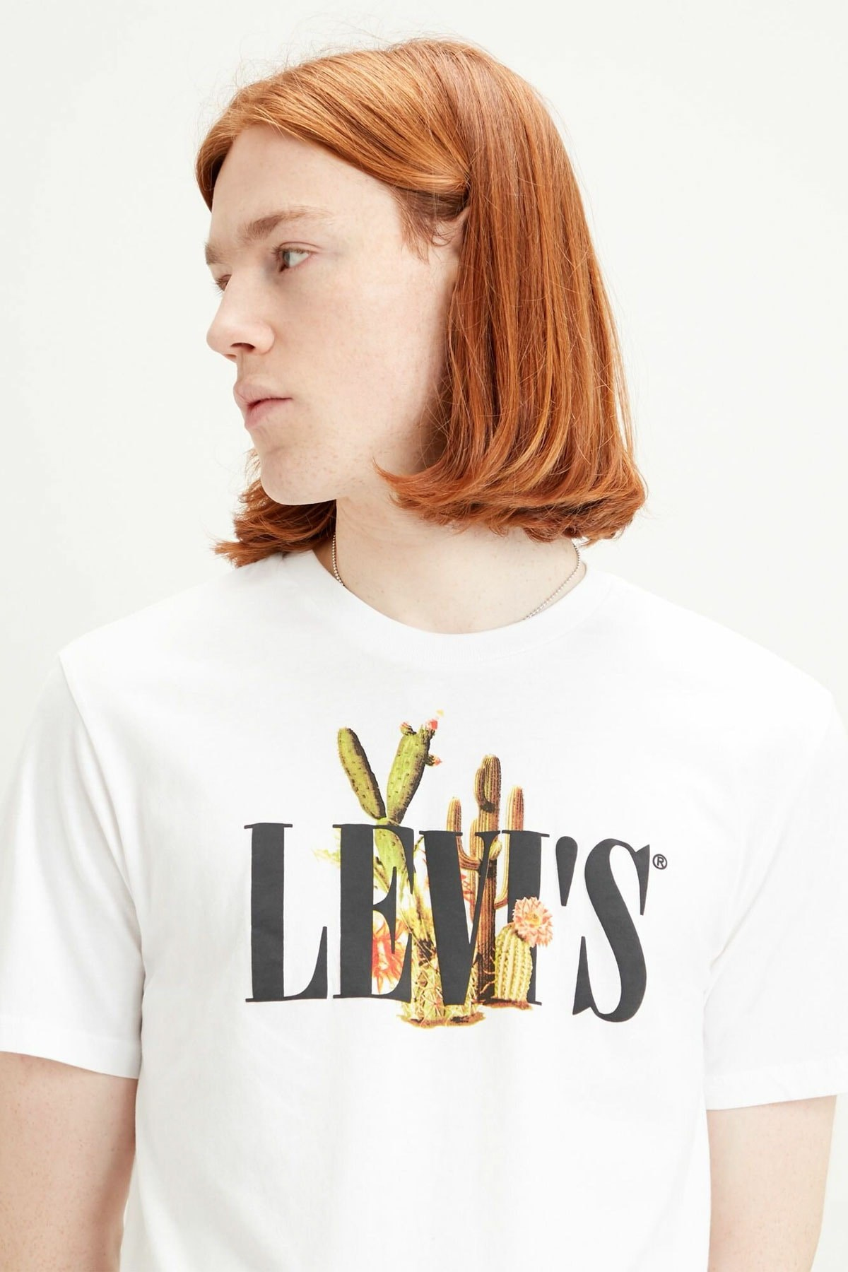 erkek-beyaz-serif-crewneck-t-shirt-224-d-ef2c.jpg