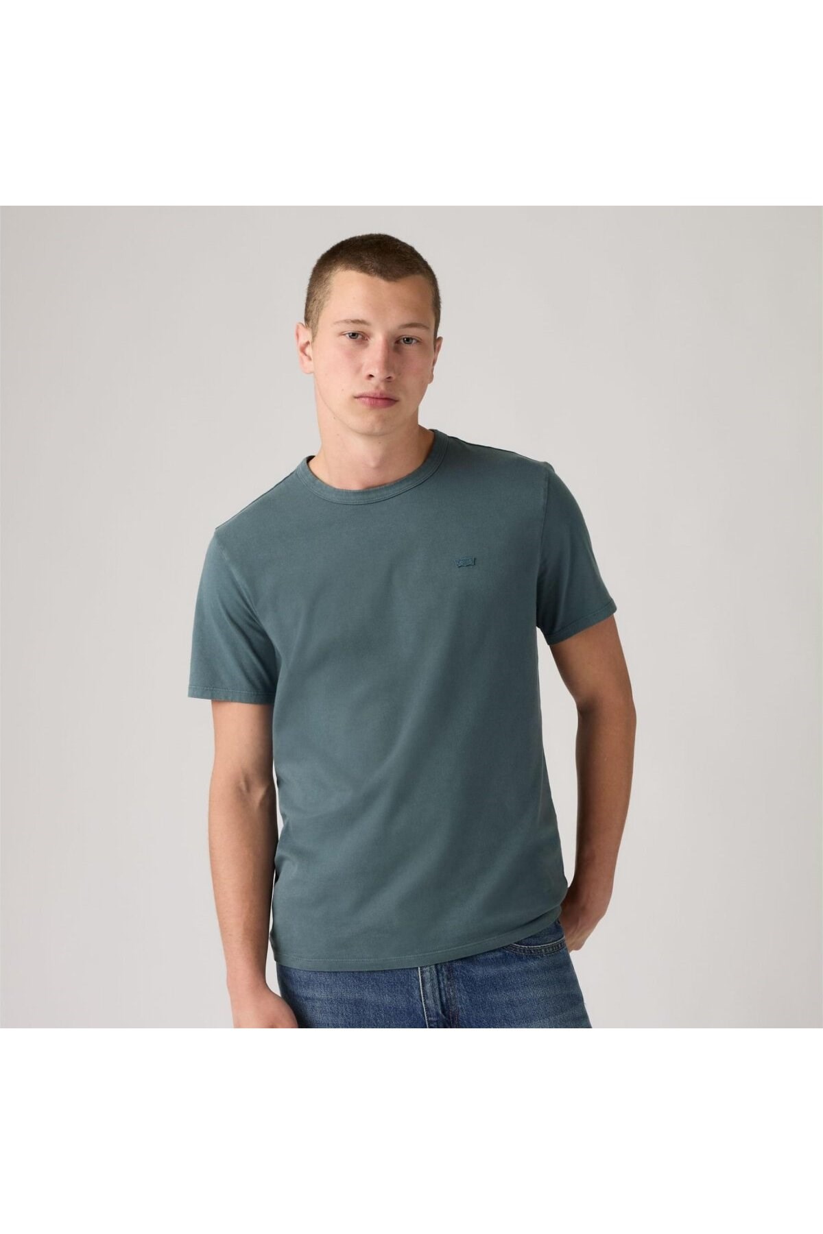 erkek-bisiklet-yaka-gok-mavisi-t-shirt-01-40c.jpg
