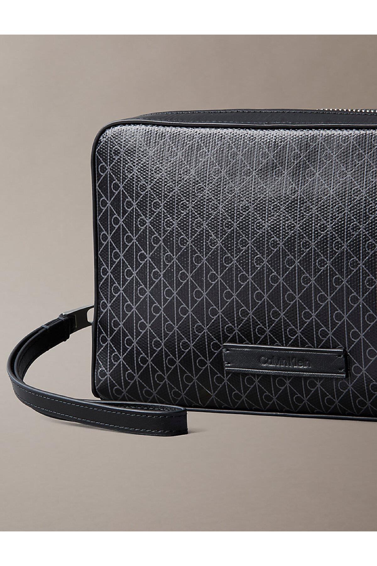 erkek-emblem-aop-coated-pouch-cuzdan-3e043c.jpg