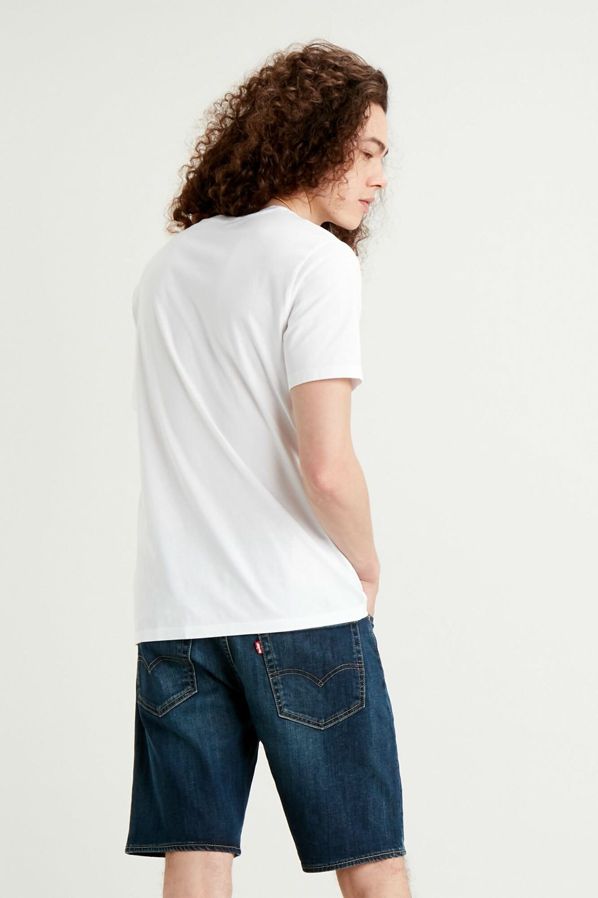 erkek-graphic-crewneck-t-shirt-22491-0-ac3790.jpg