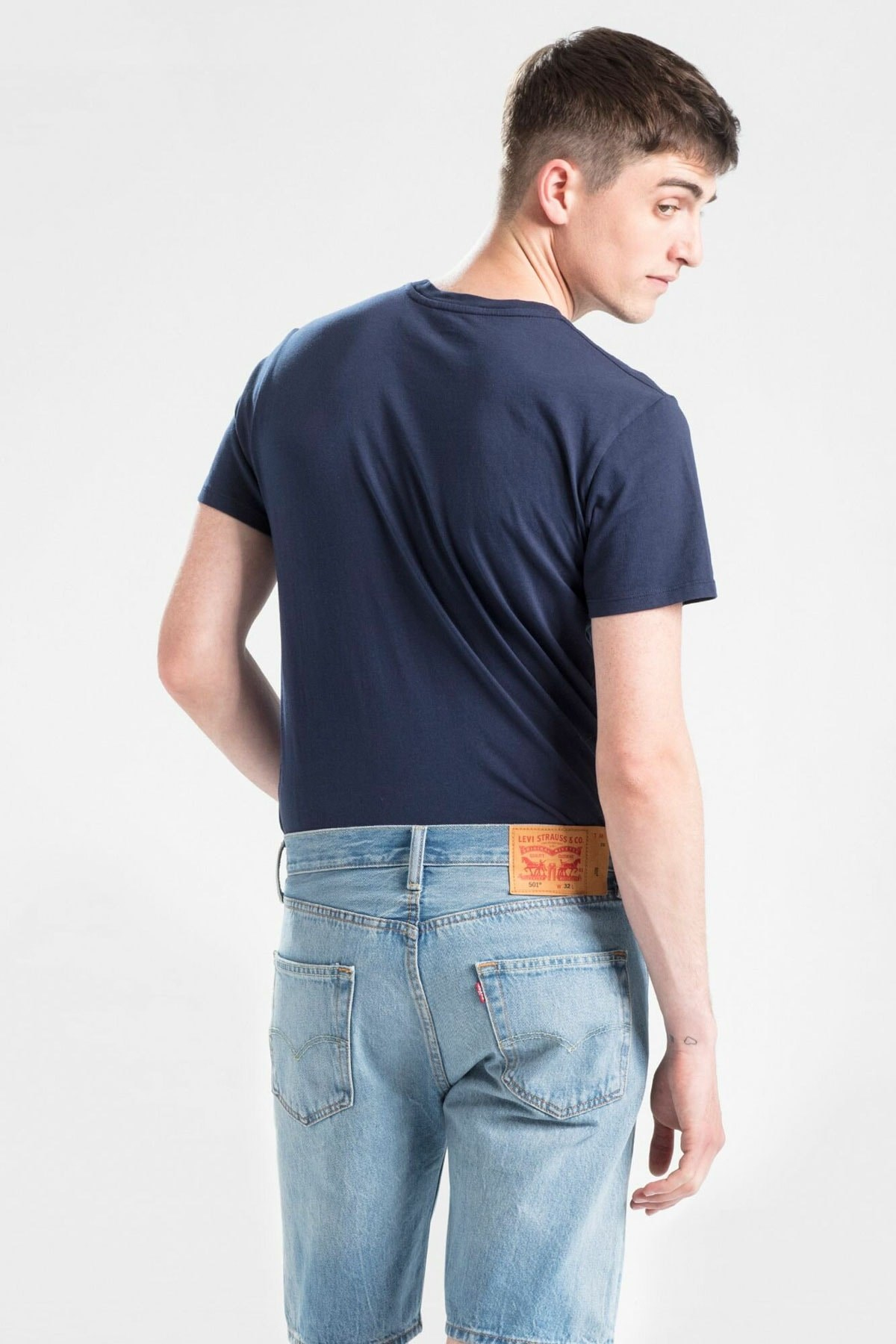 erkek-graphic-set-in-neck-t-shirt-1778-375-d6.jpg