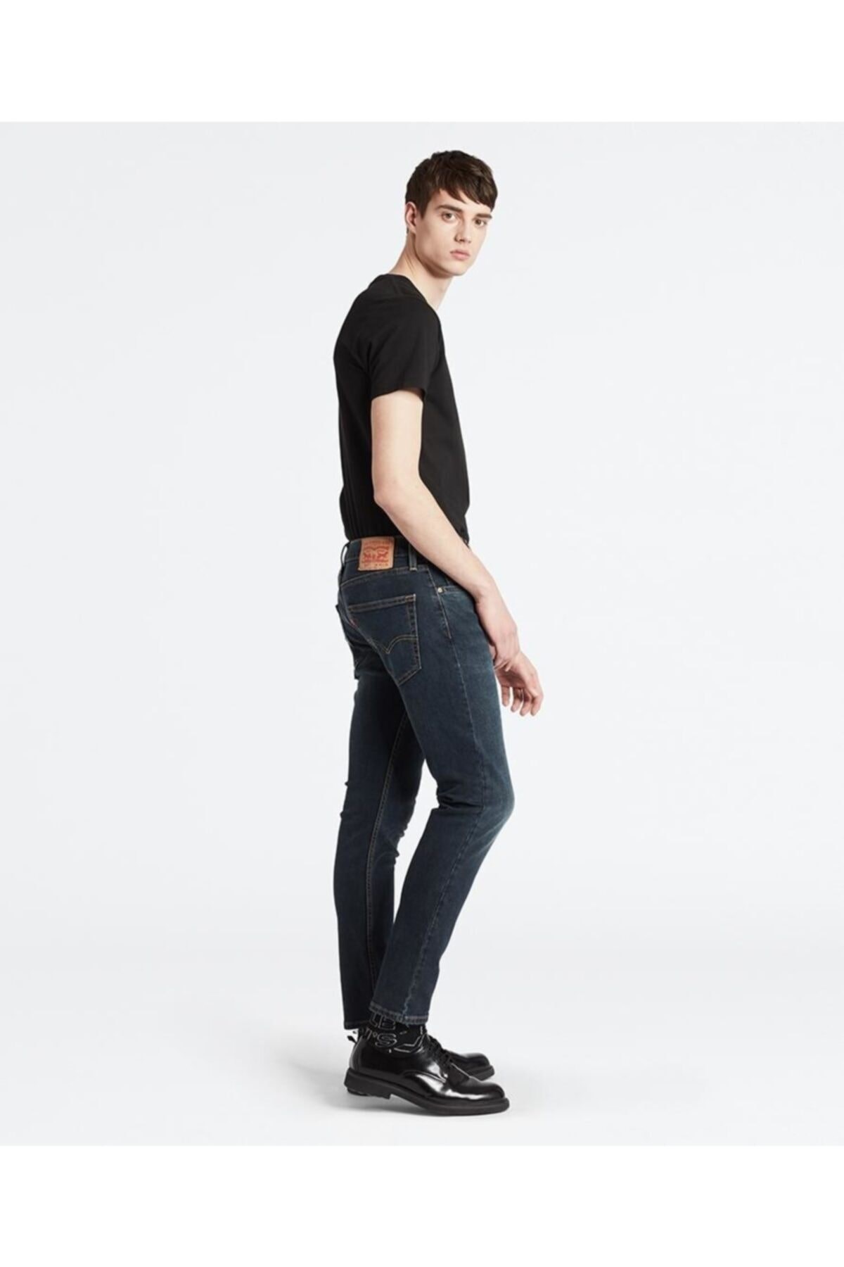 erkek-lacivert-512-slim-taper-jean-288-f7ebed.jpg