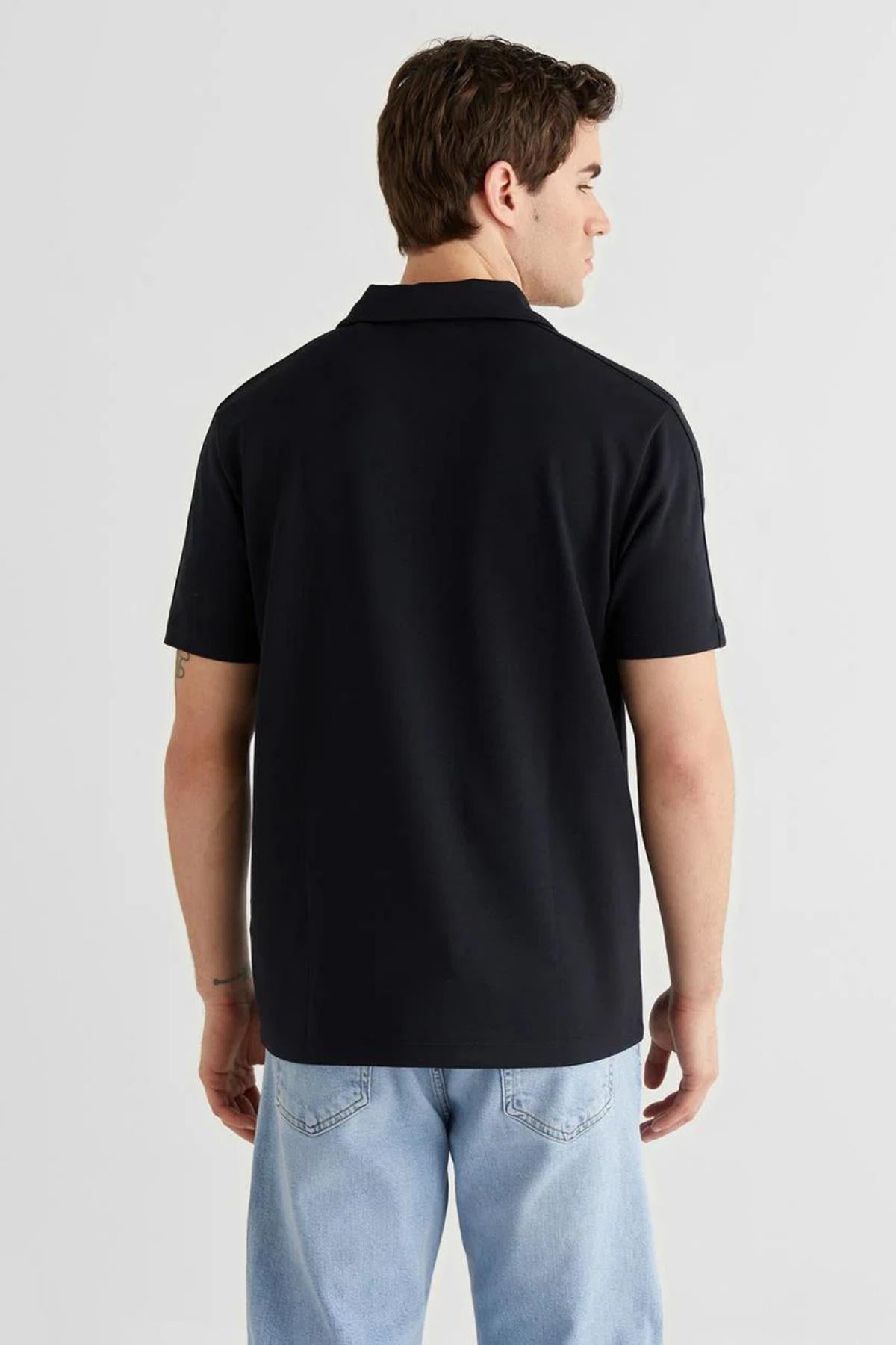 erkek-siyah-regular-fit-serit-detayli--3-7f8d.jpg