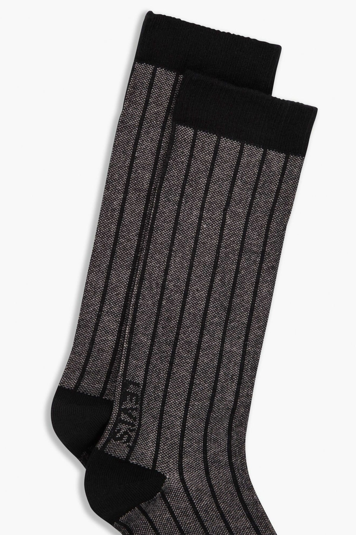 erkek-siyah-yesil-corap-37157-0253-4227-b.jpg