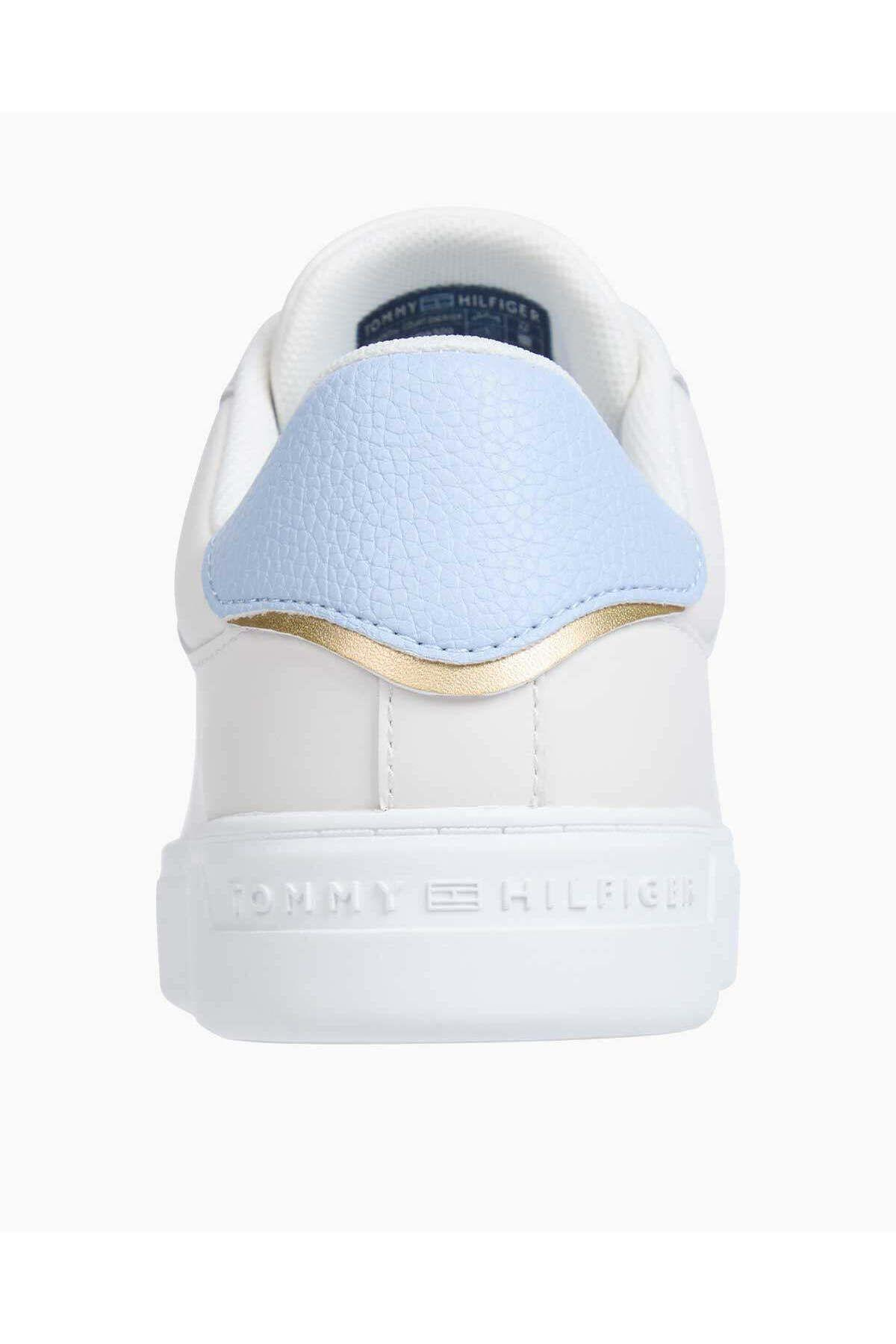 essential-court-sneaker-6c817a.jpg