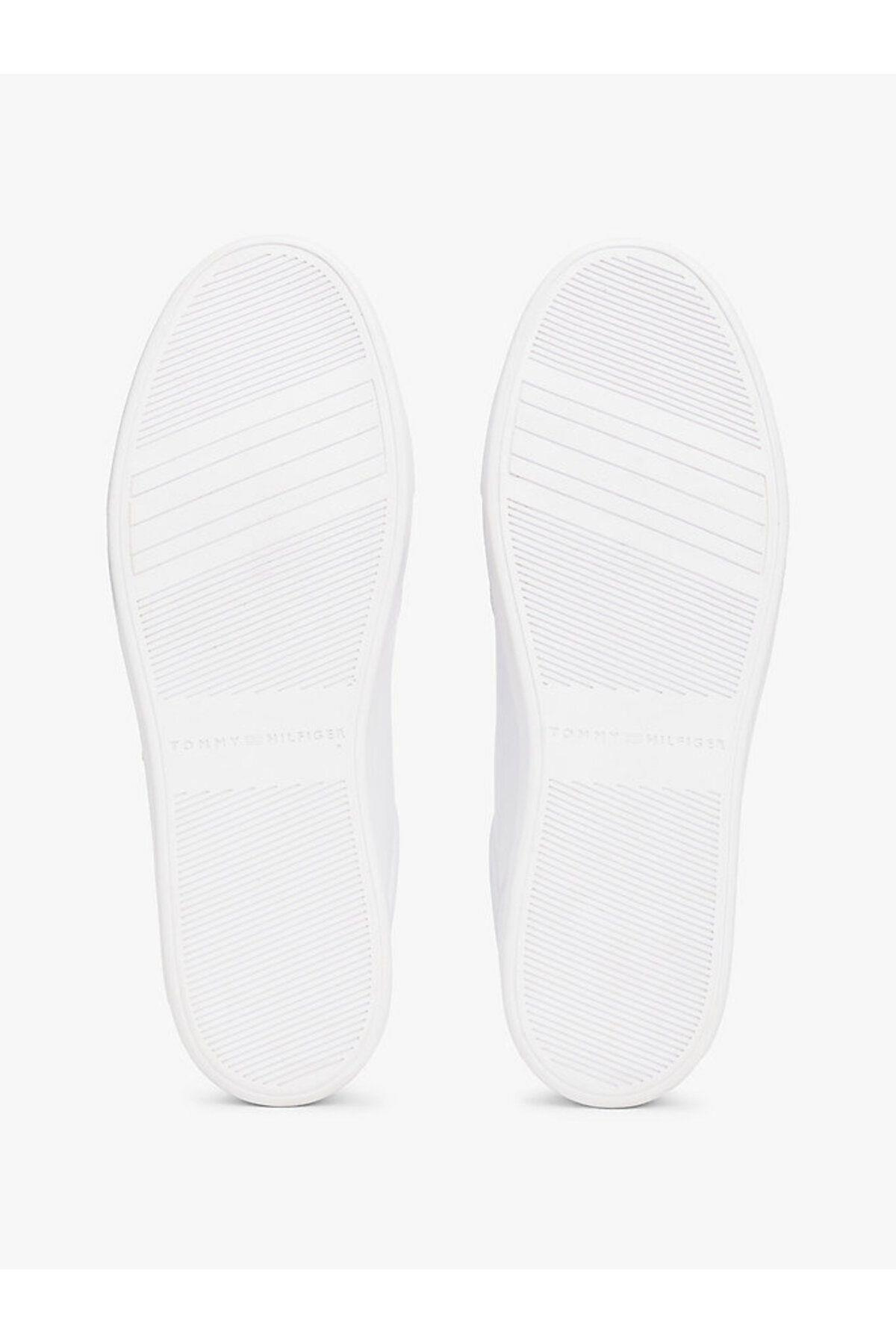 essential-elevated-court-sneaker-97b7-b.jpg