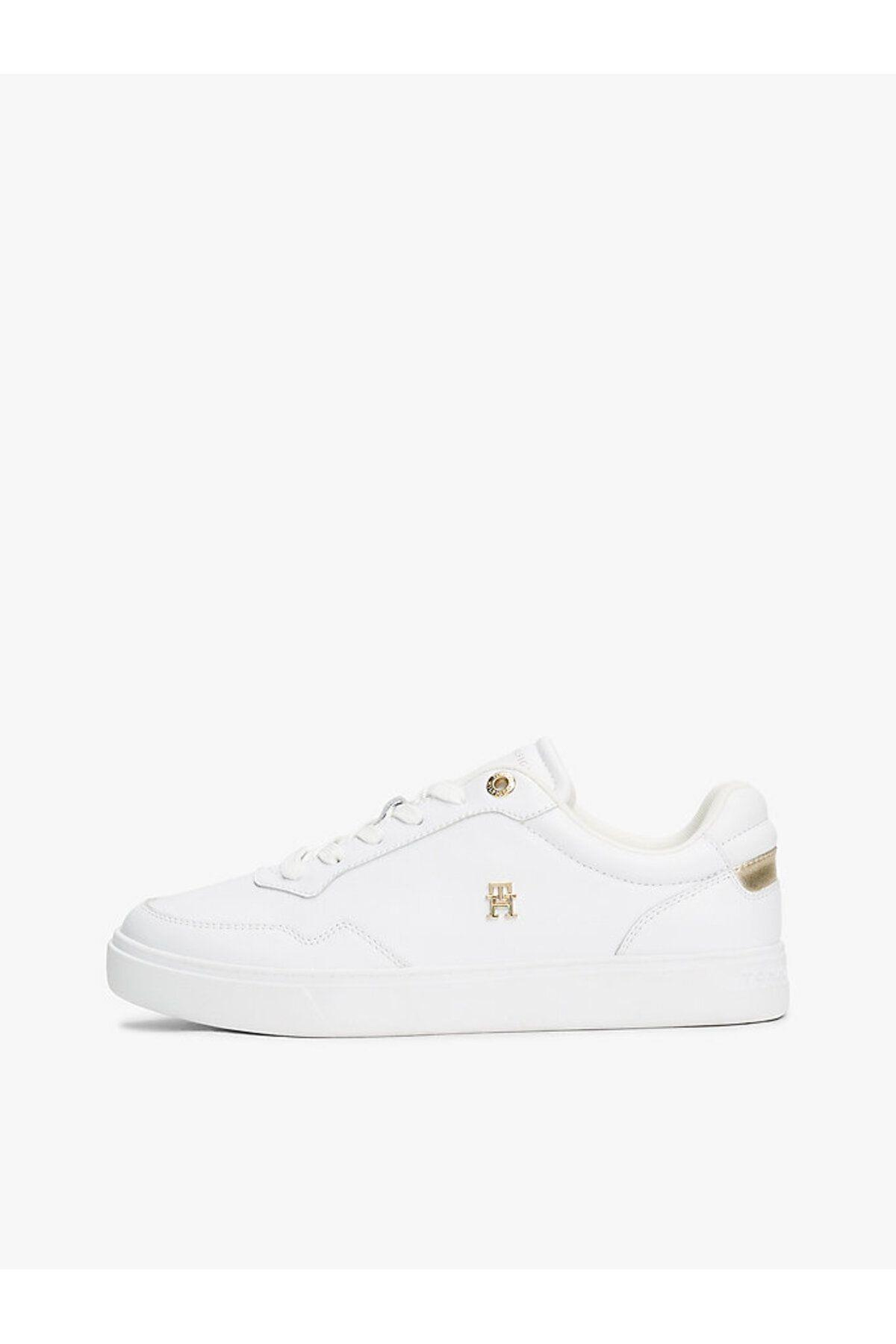 essential-elevated-court-sneaker-e888-3.jpg