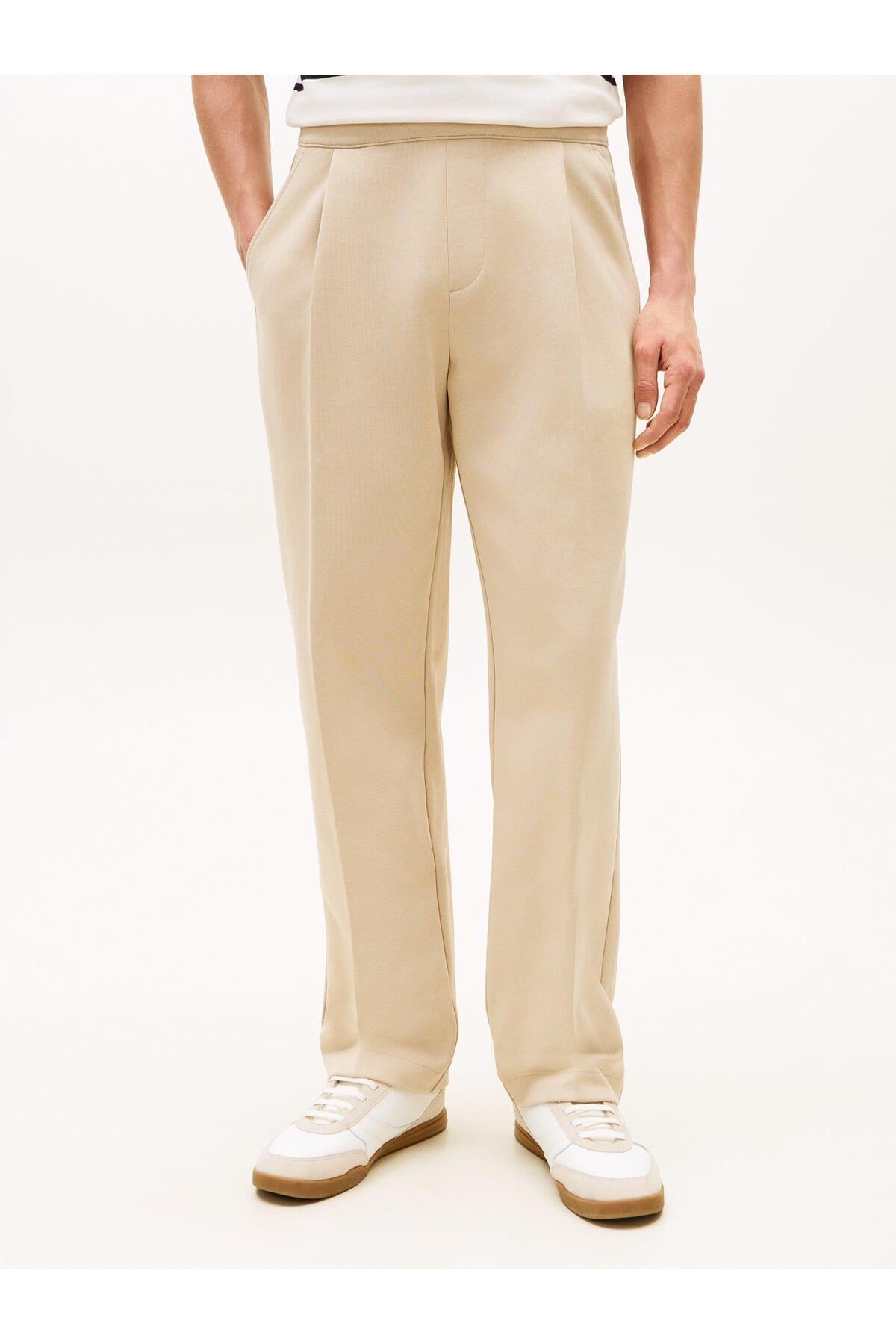 essential-intechno-sweatpant-148e-4.jpg