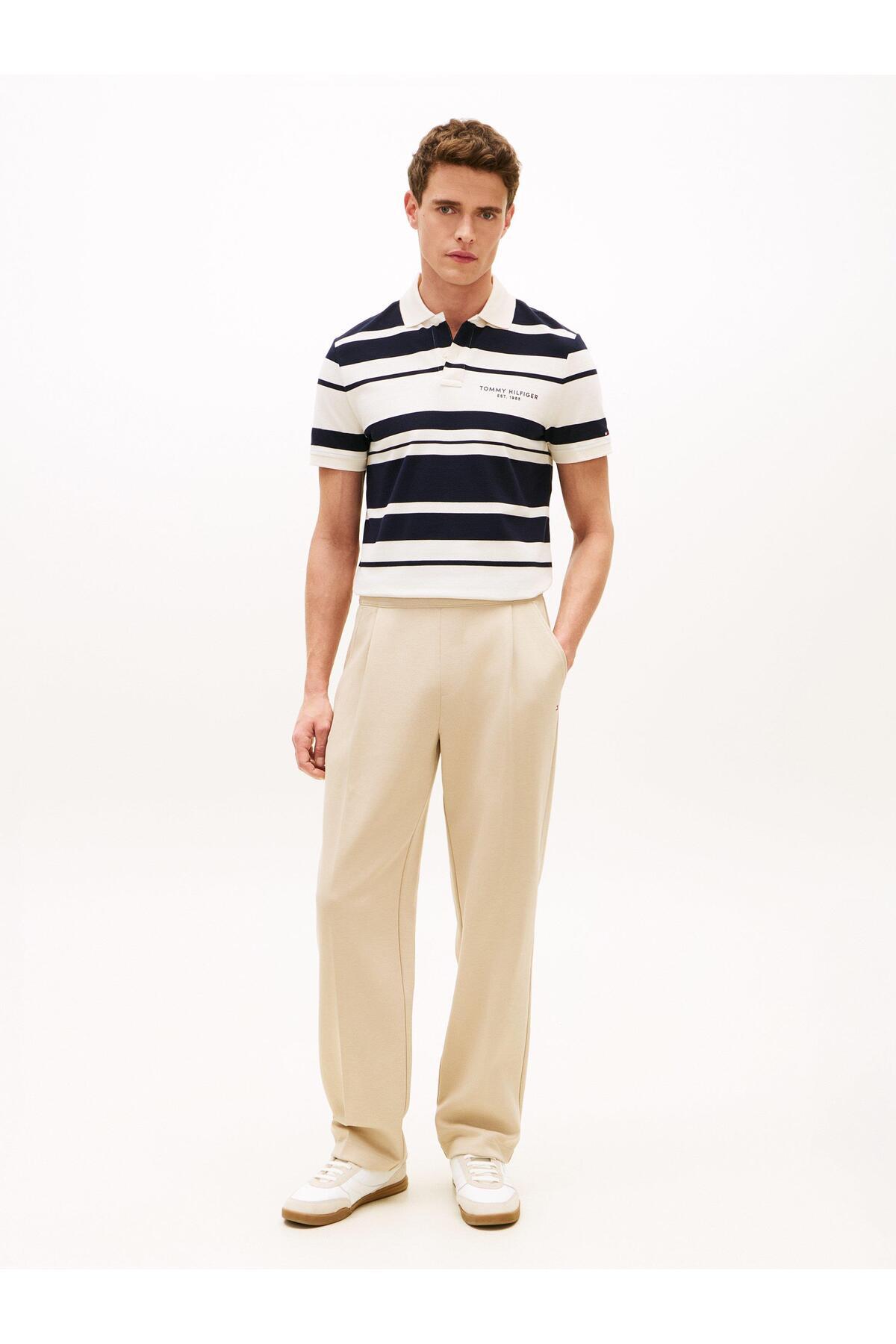 essential-intechno-sweatpant-8b7-3f.jpg