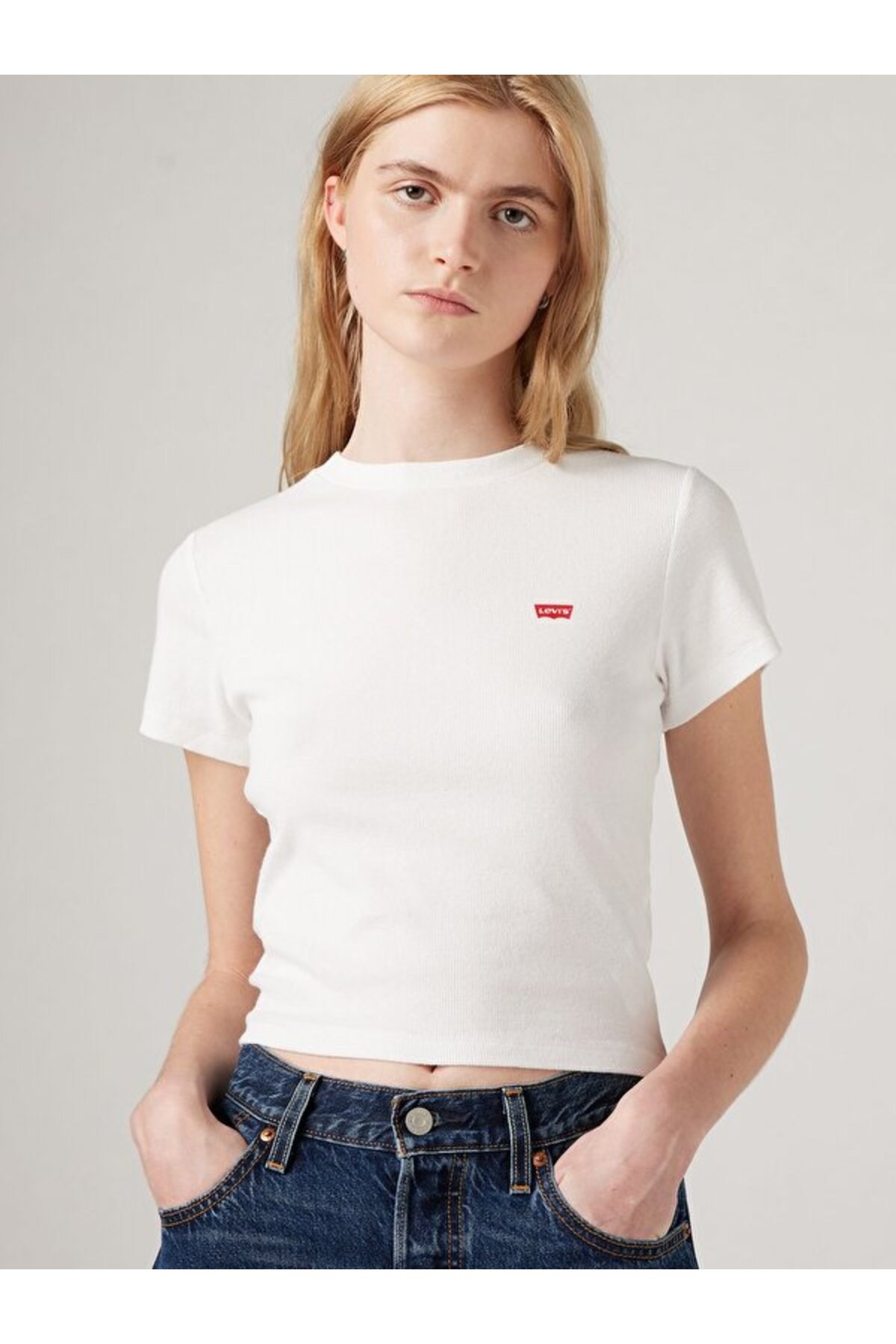 essential-sporty-tisort-2ff399.jpg