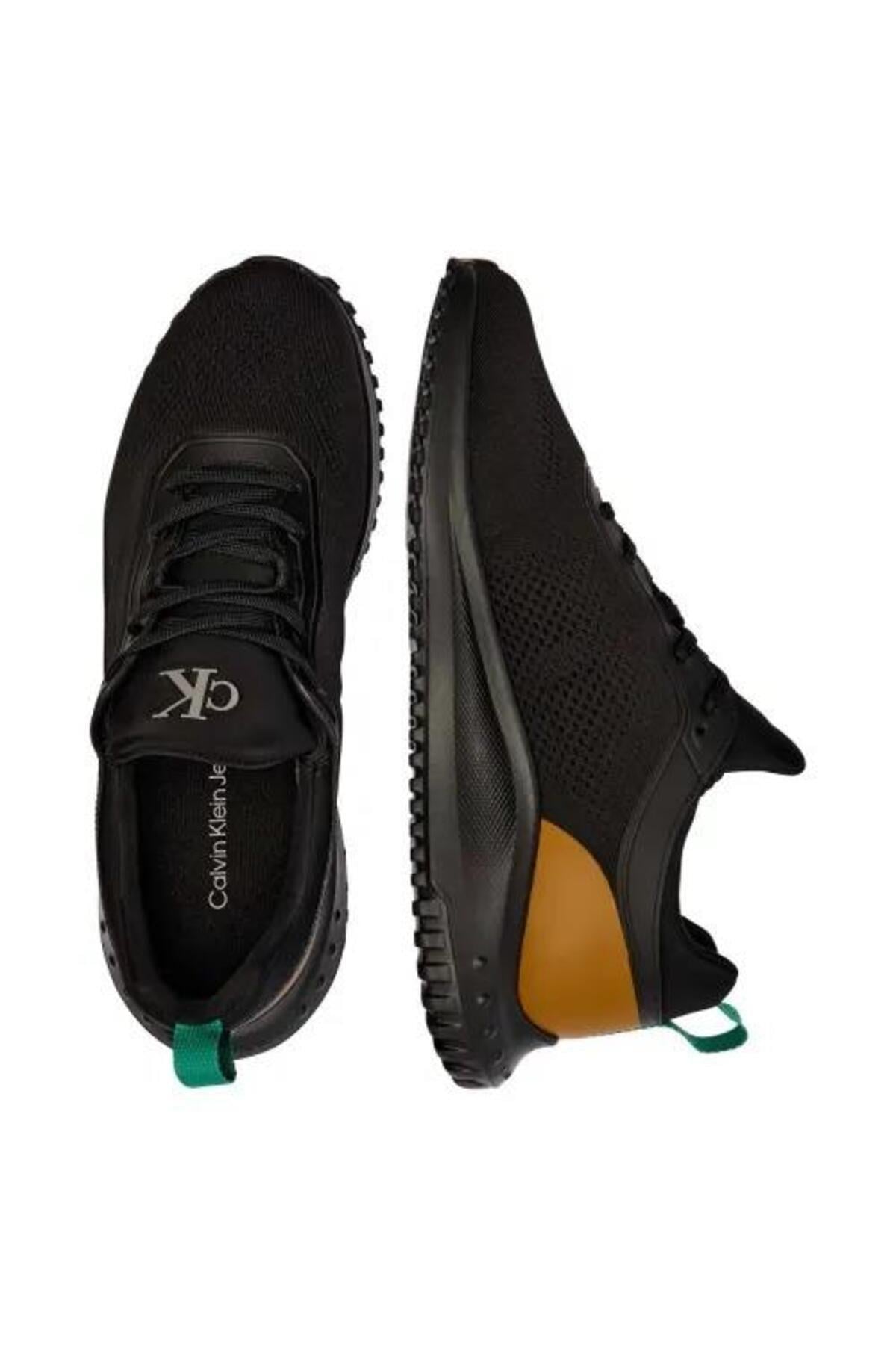 eva-runner-tech-knit-421b17.jpg