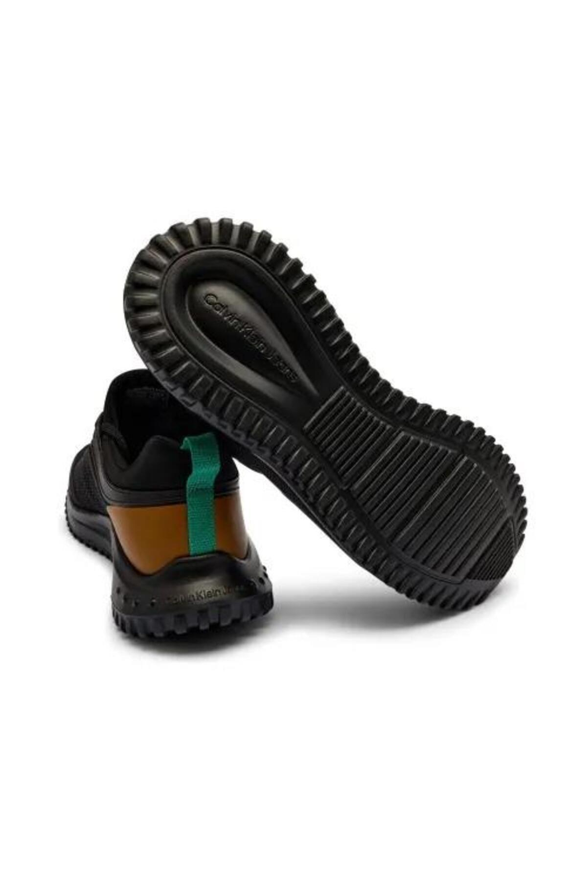 eva-runner-tech-knit-45-461.jpg