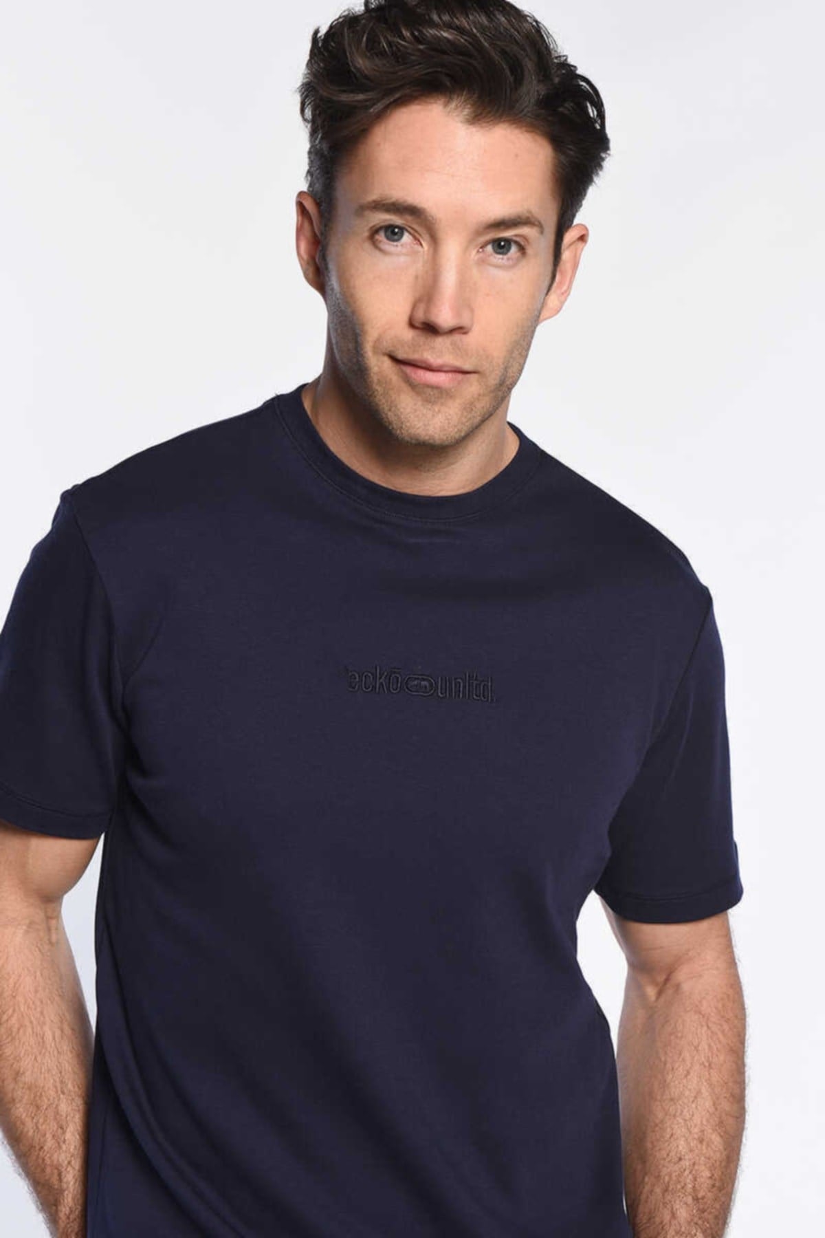 fiona-lacivert-erkek-tshirt-f-4ff6.jpg