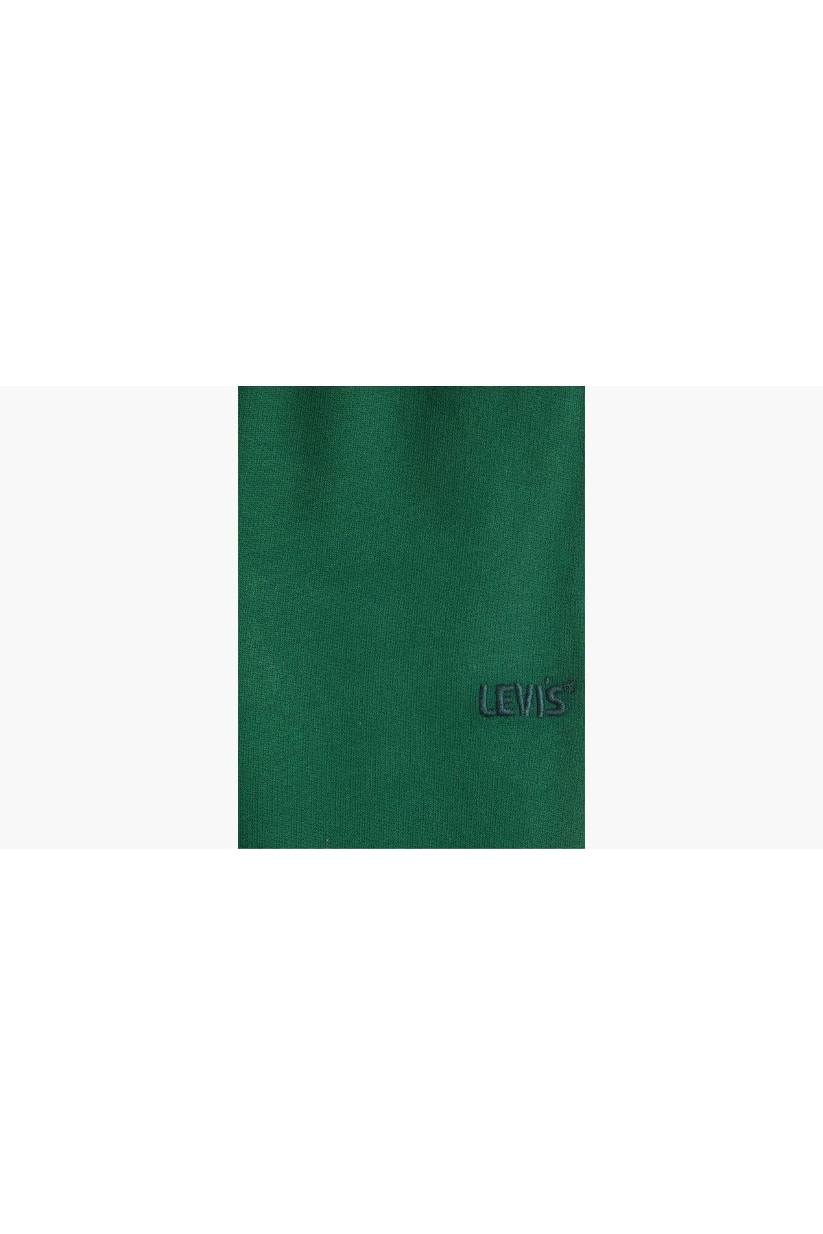 gold-tab-sweatpants-c948de.jpg