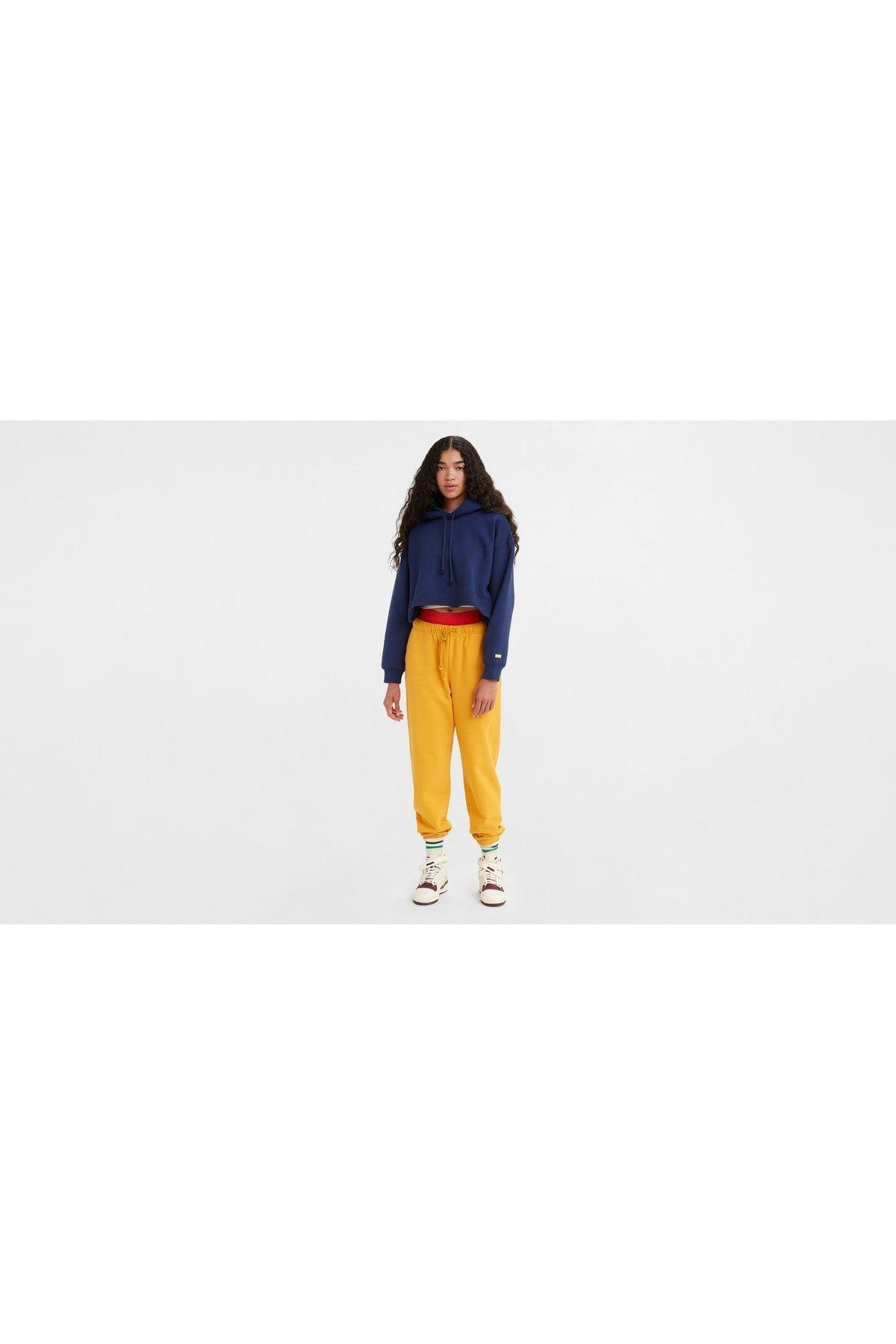 gold-tab-sweatpants-cacb04.jpg