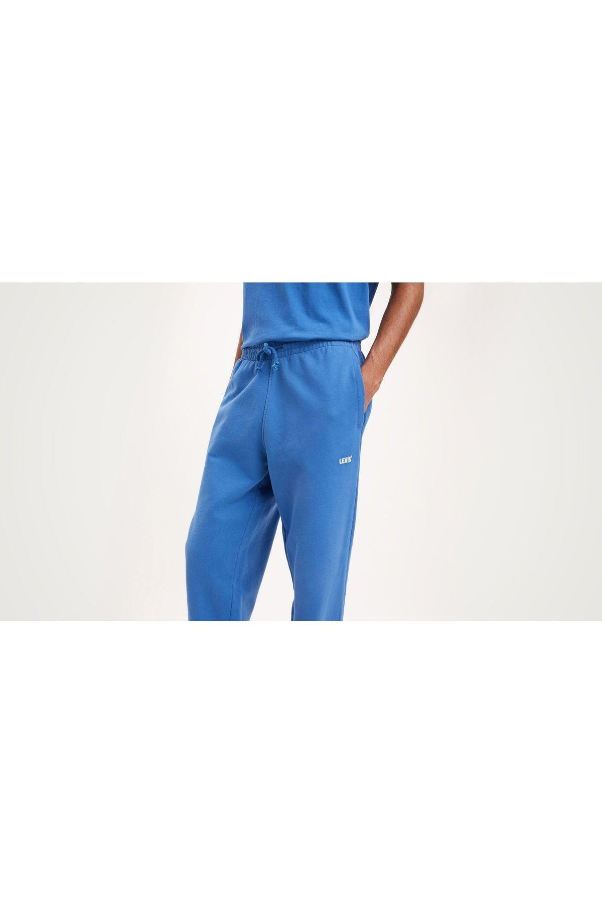 gold-tab-sweats-2-4842.jpg