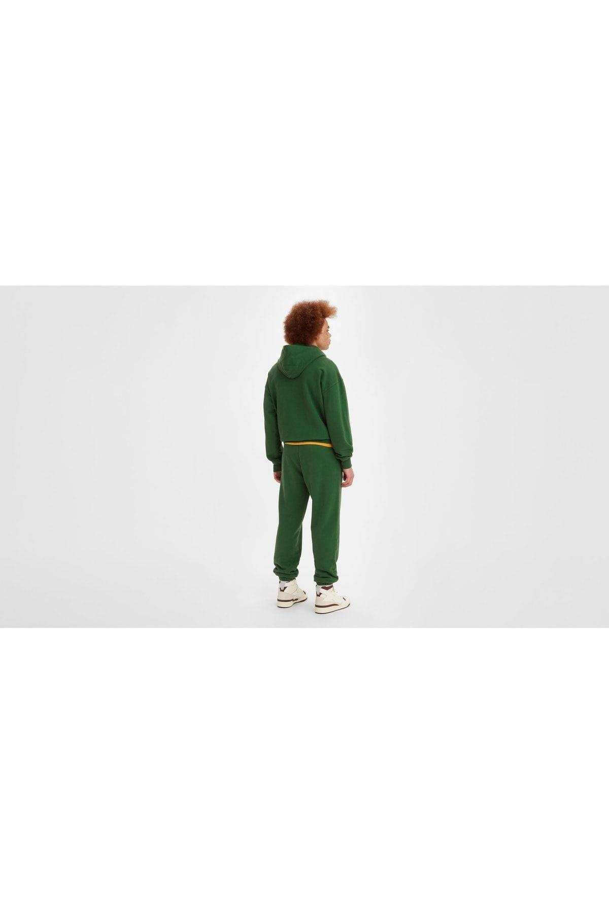 gold-tab-sweats-c-ad8a.jpg
